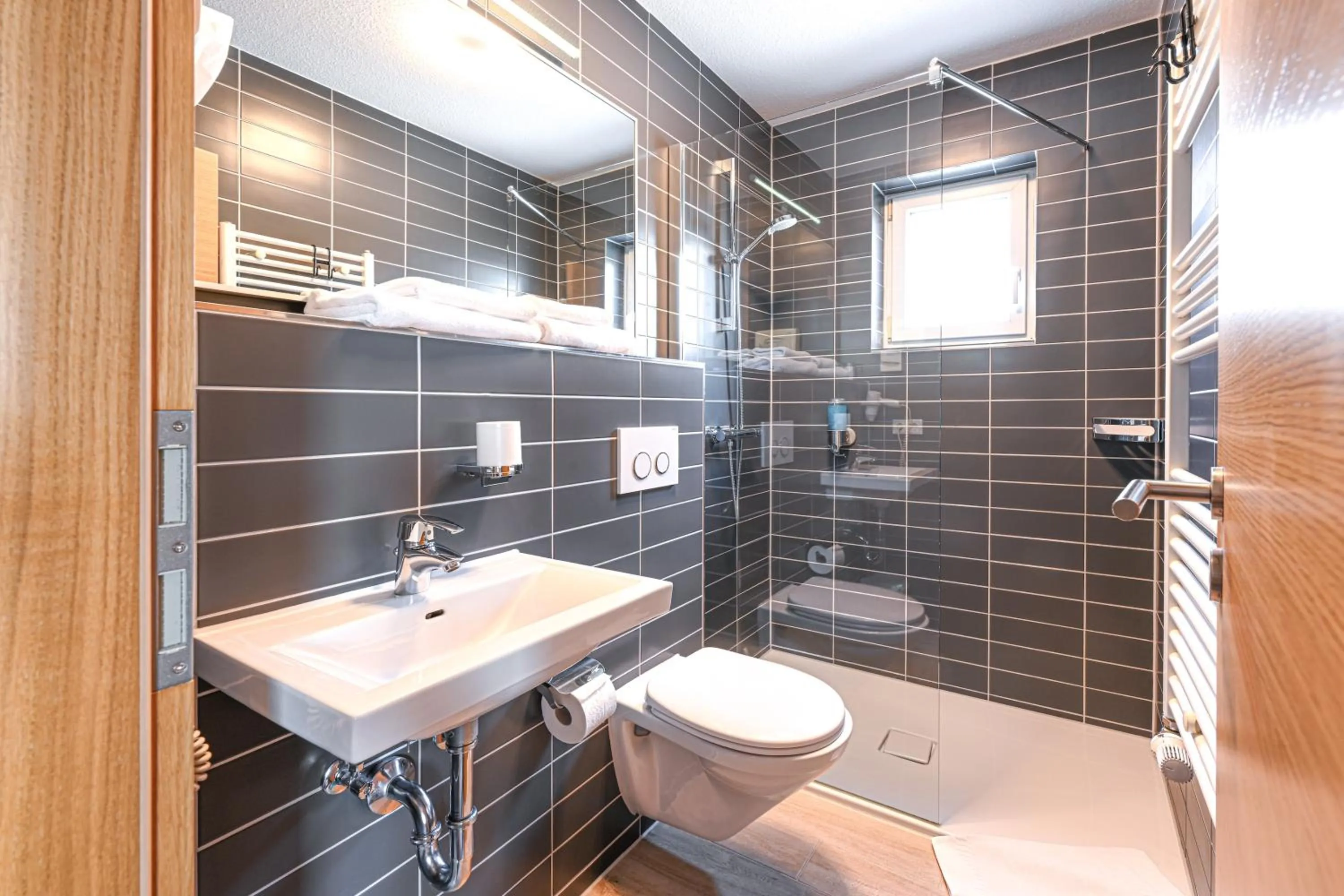 Toilet in Hotel Zum Ritter