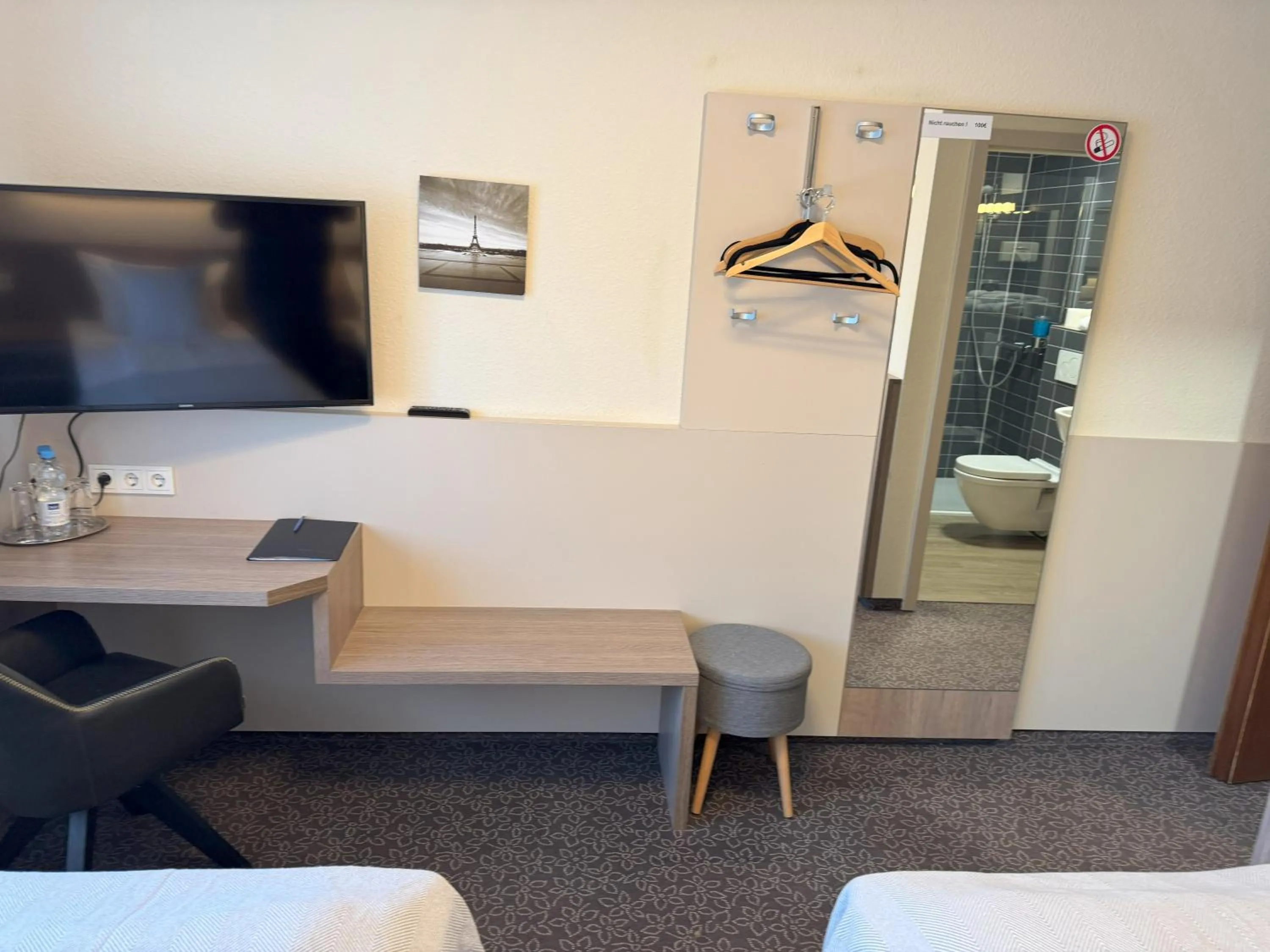 Photo of the whole room, Bed in Hotel Zum Ritter