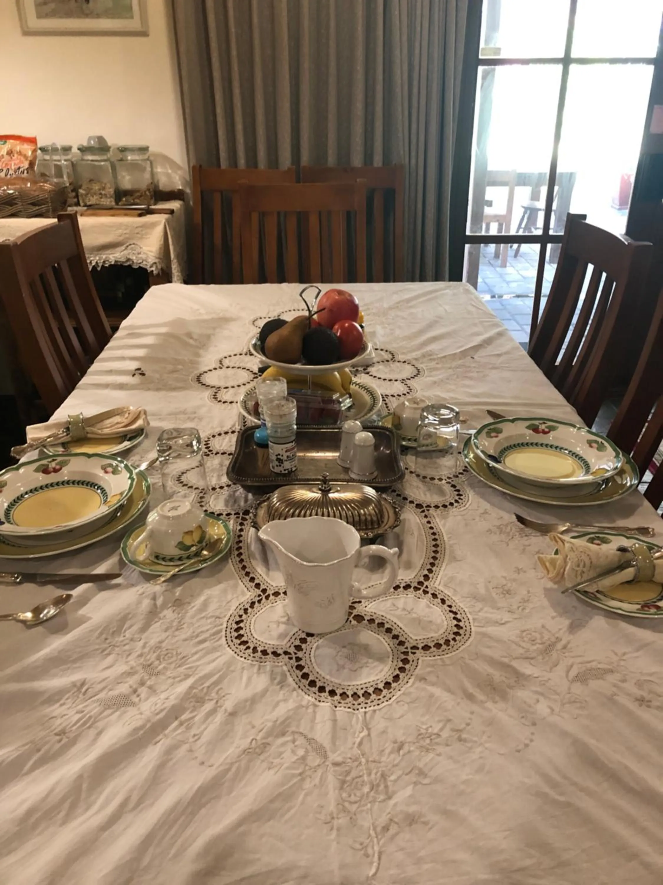 Dining area in Sherwood Park bed and breakfast