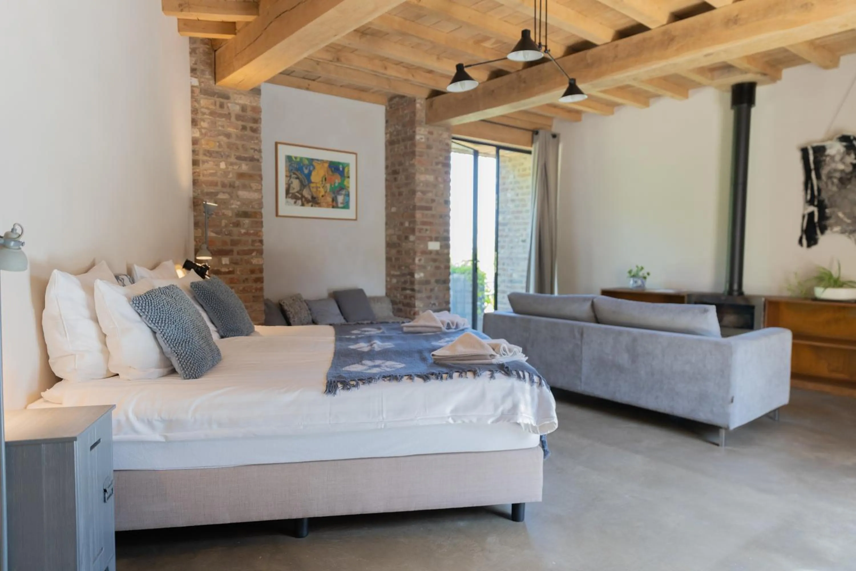 Bed in Domein Holset BruisendWijnHuis