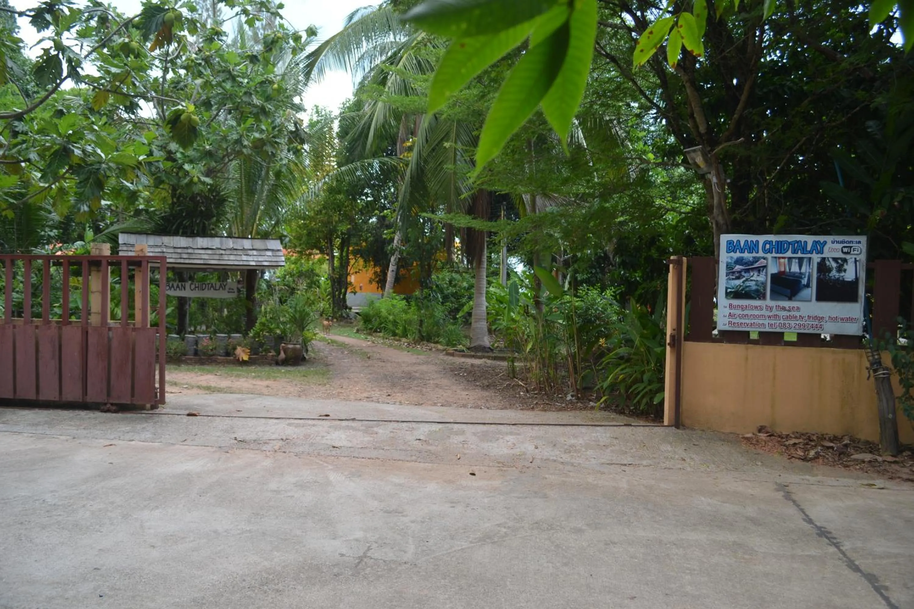Street view in Baan Chid Talay