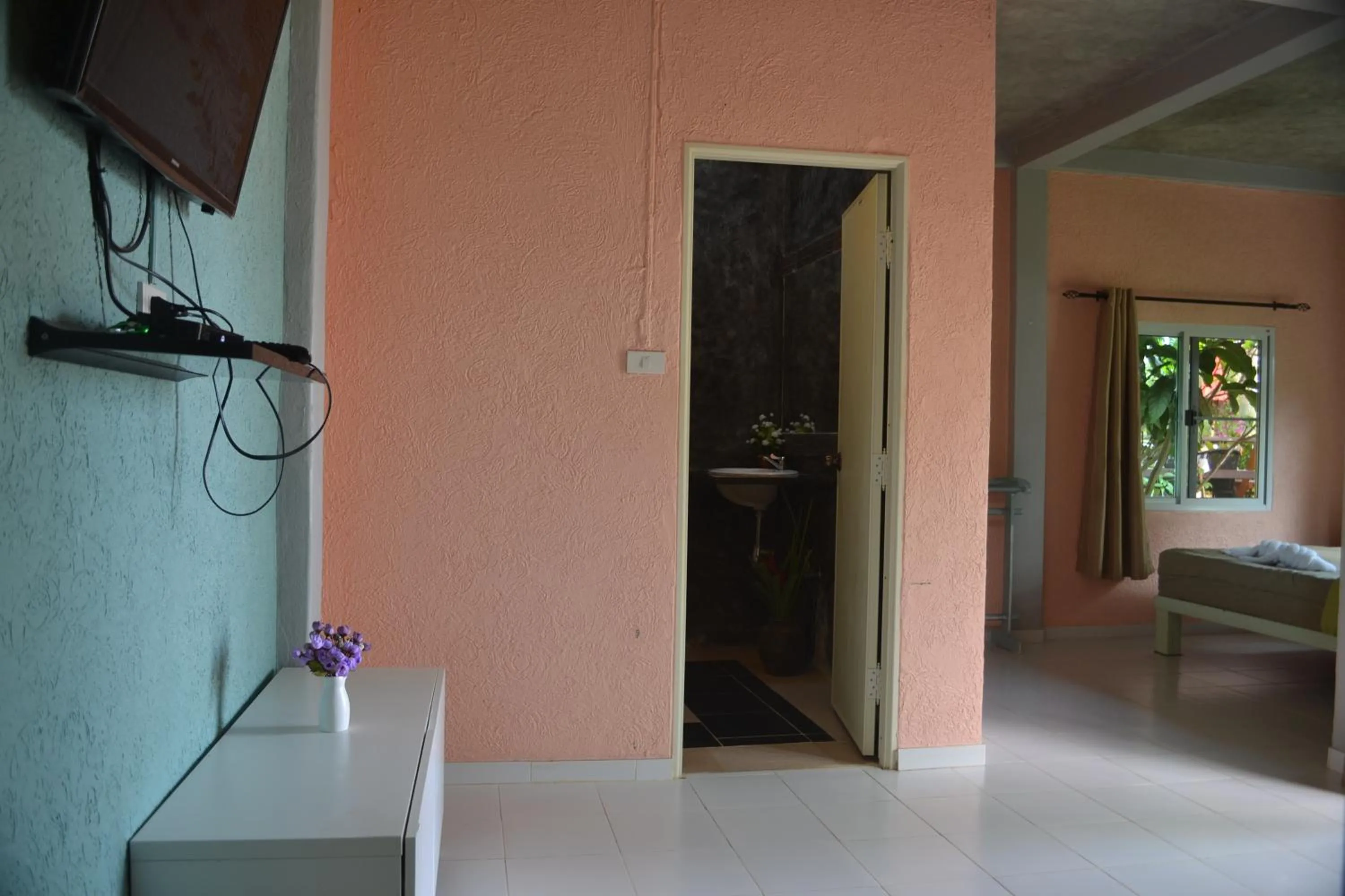 Living room, Bed in Baan Chid Talay