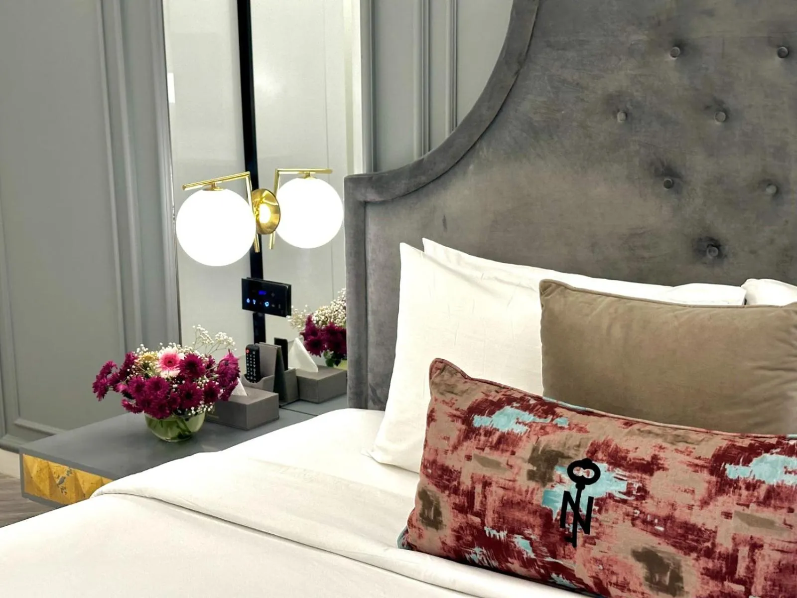 Bed in The Nishat Hotel Johar Town