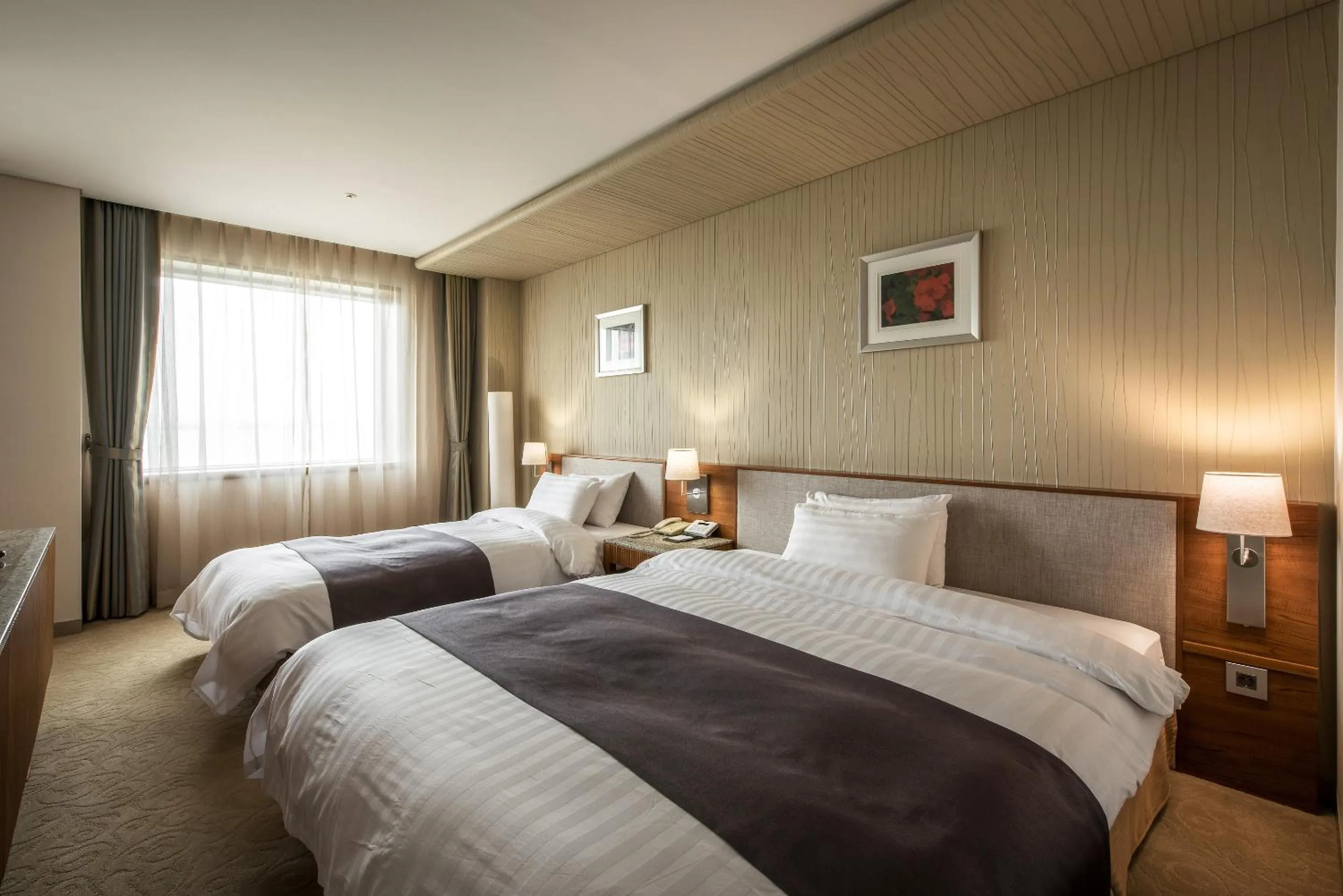 Bed in Shangria Beach Tourist Hotel