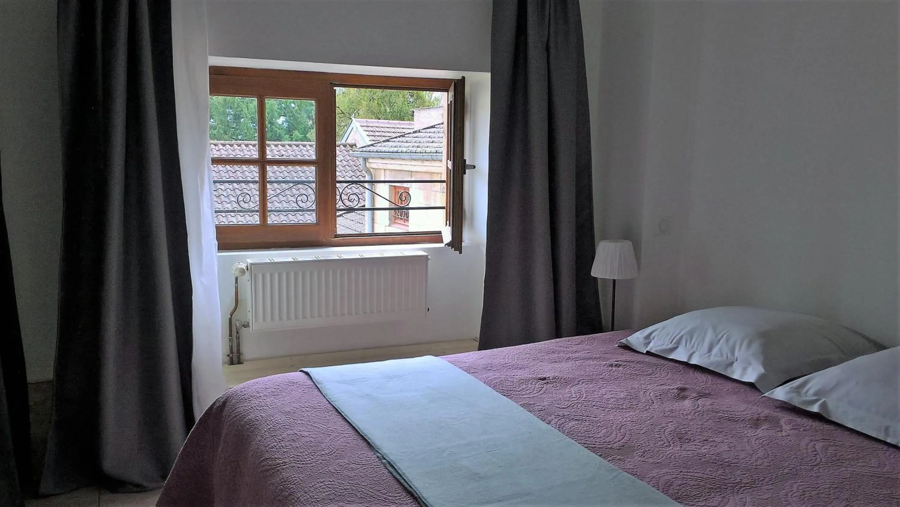 Bedroom, Bed in Le Grenier