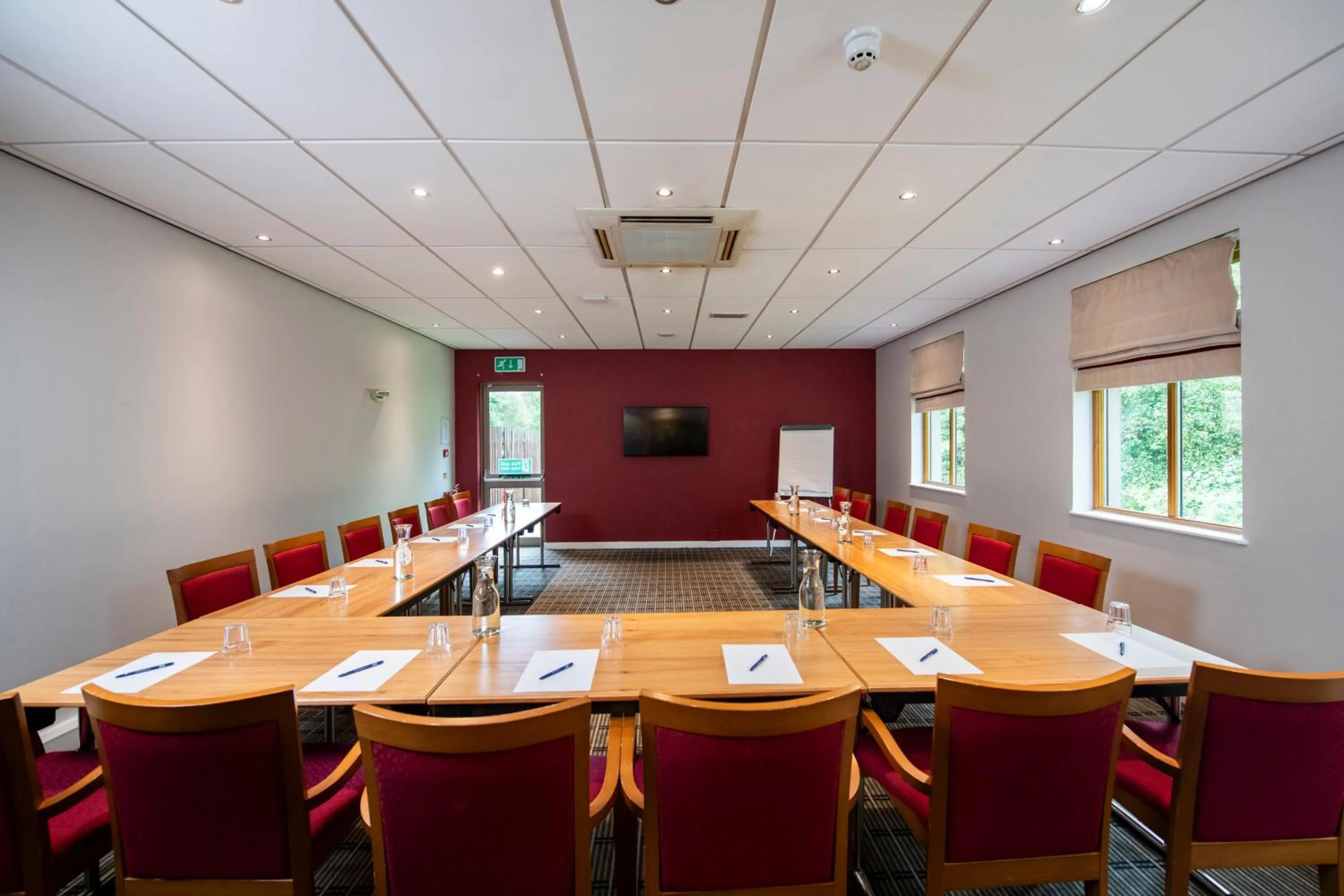 Meeting/conference room in Holiday Inn Express Inverness by IHG