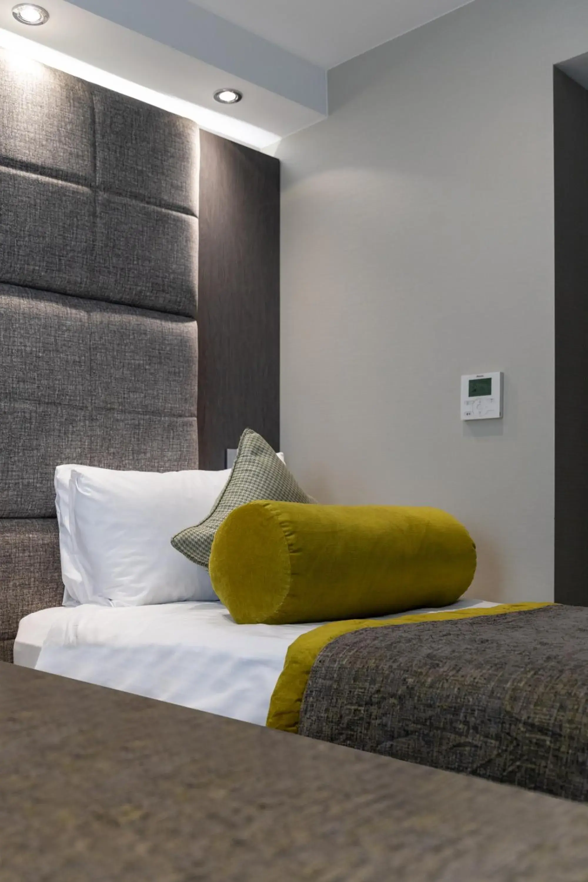 Bed in Mornington Hotel London Victoria Bed in Mornington Hotel London Victoria