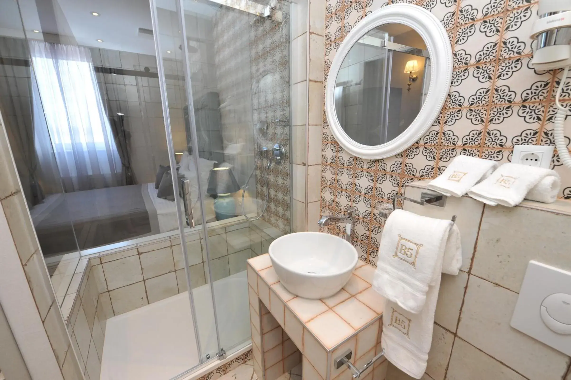 Bathroom in Bajamonti 5 Luxury Rooms Bathroom in Bajamonti 5 Luxury Rooms