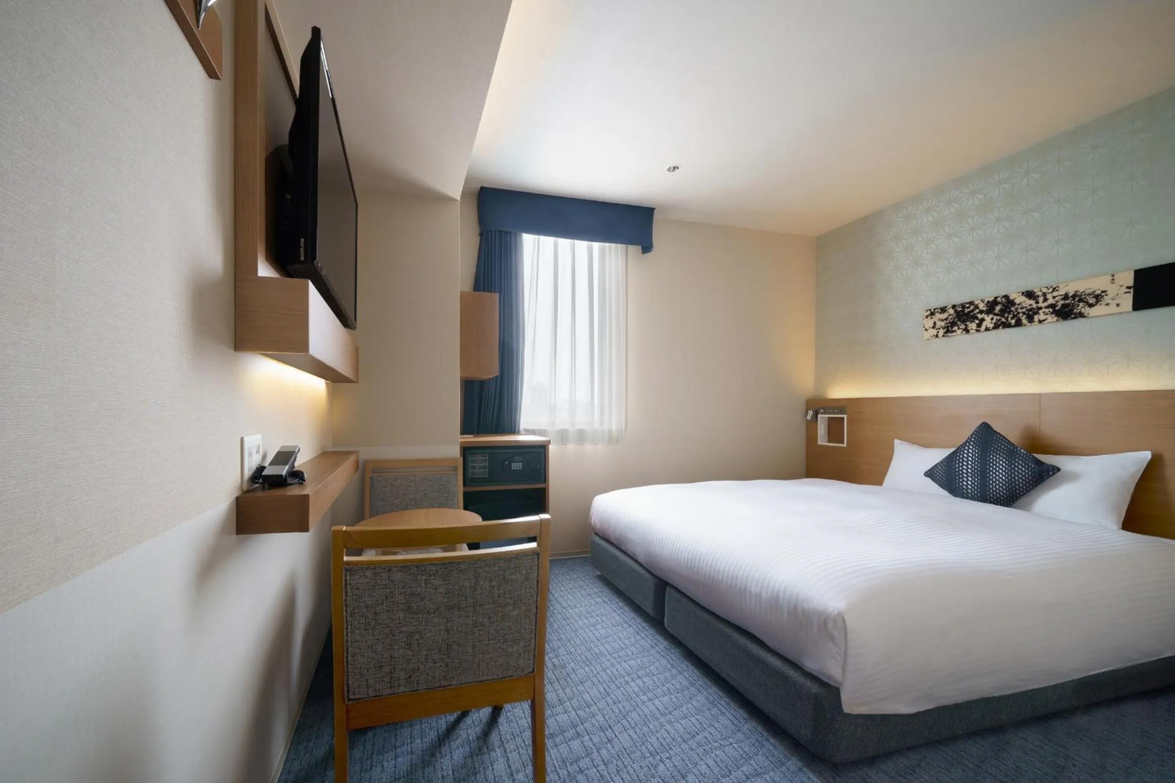 Photo of the whole room, Bed in Hotel Vista Nagoya Nishiki