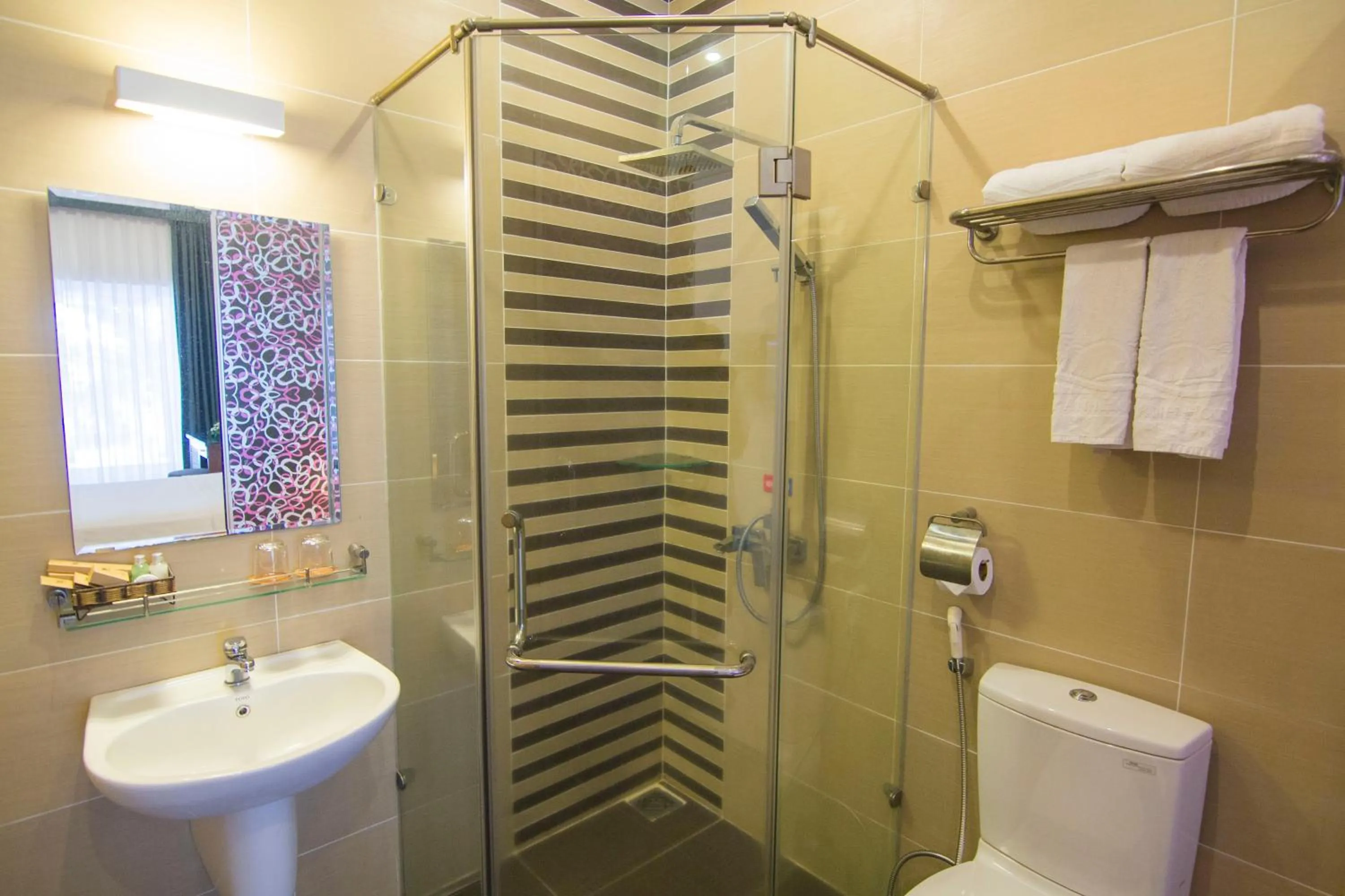 Toilet in Ngoc Linh Luxury Hotel