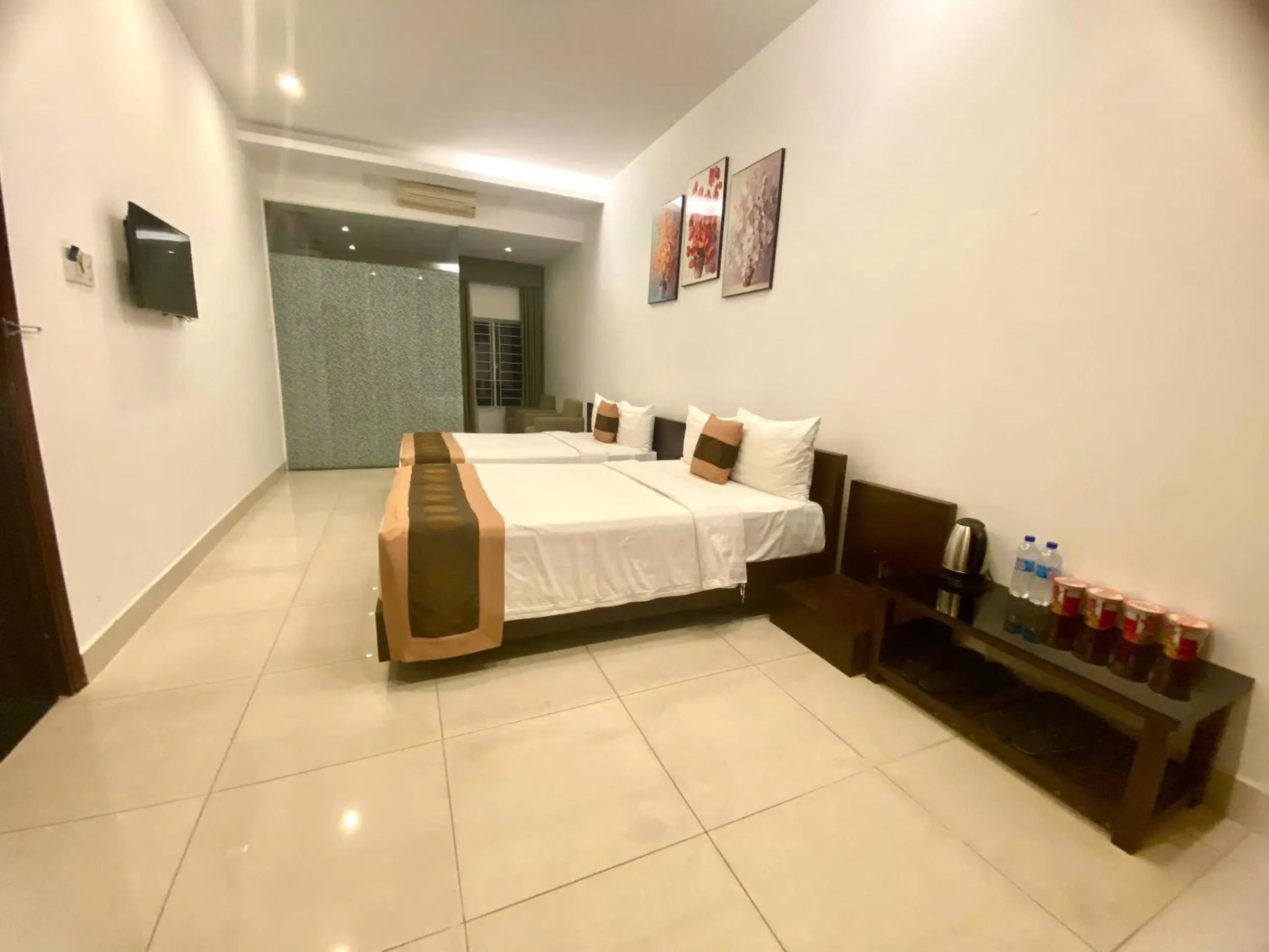 Bed in Ngoc Linh Luxury Hotel