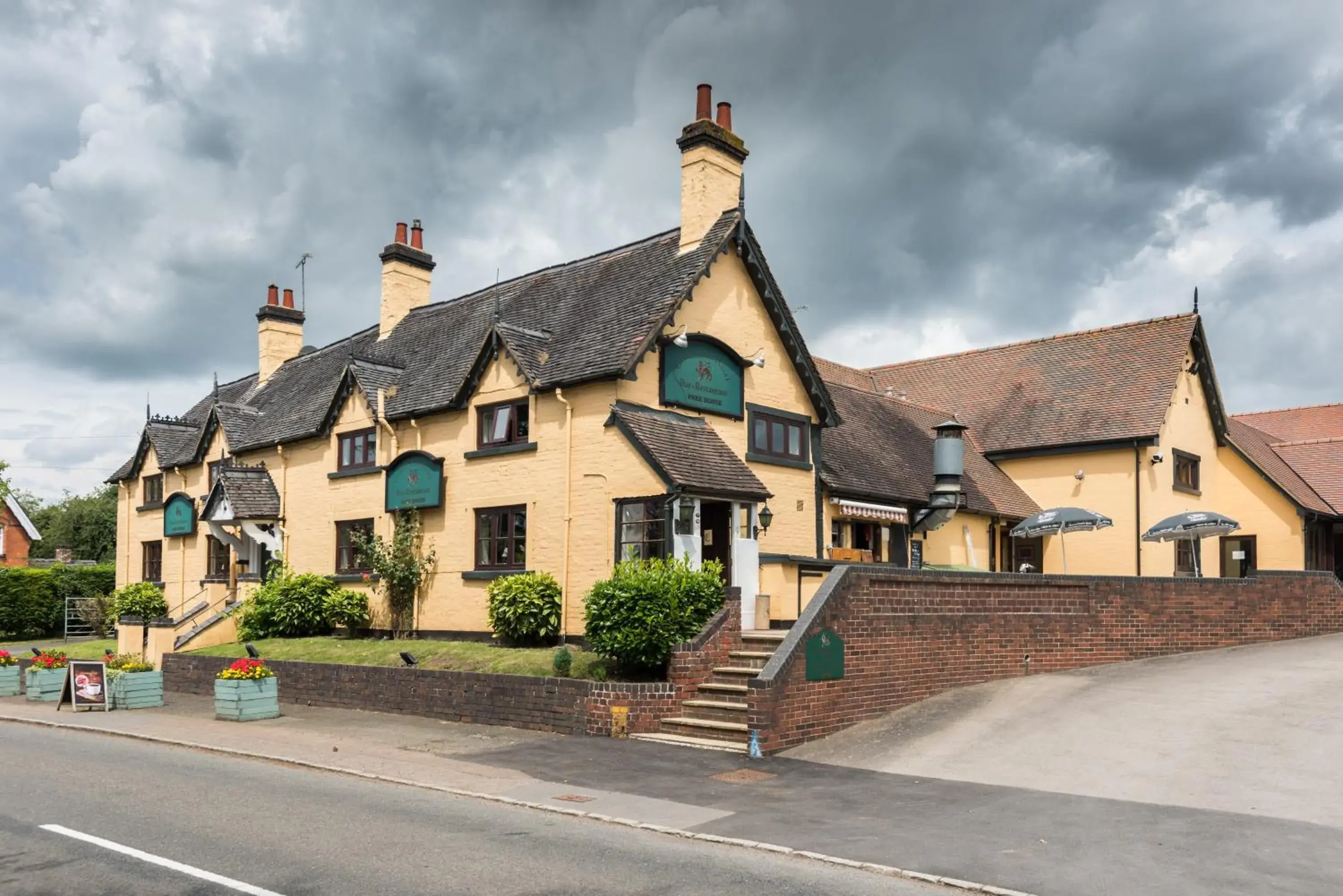 Golden Lion Hotel Golden Lion Hotel