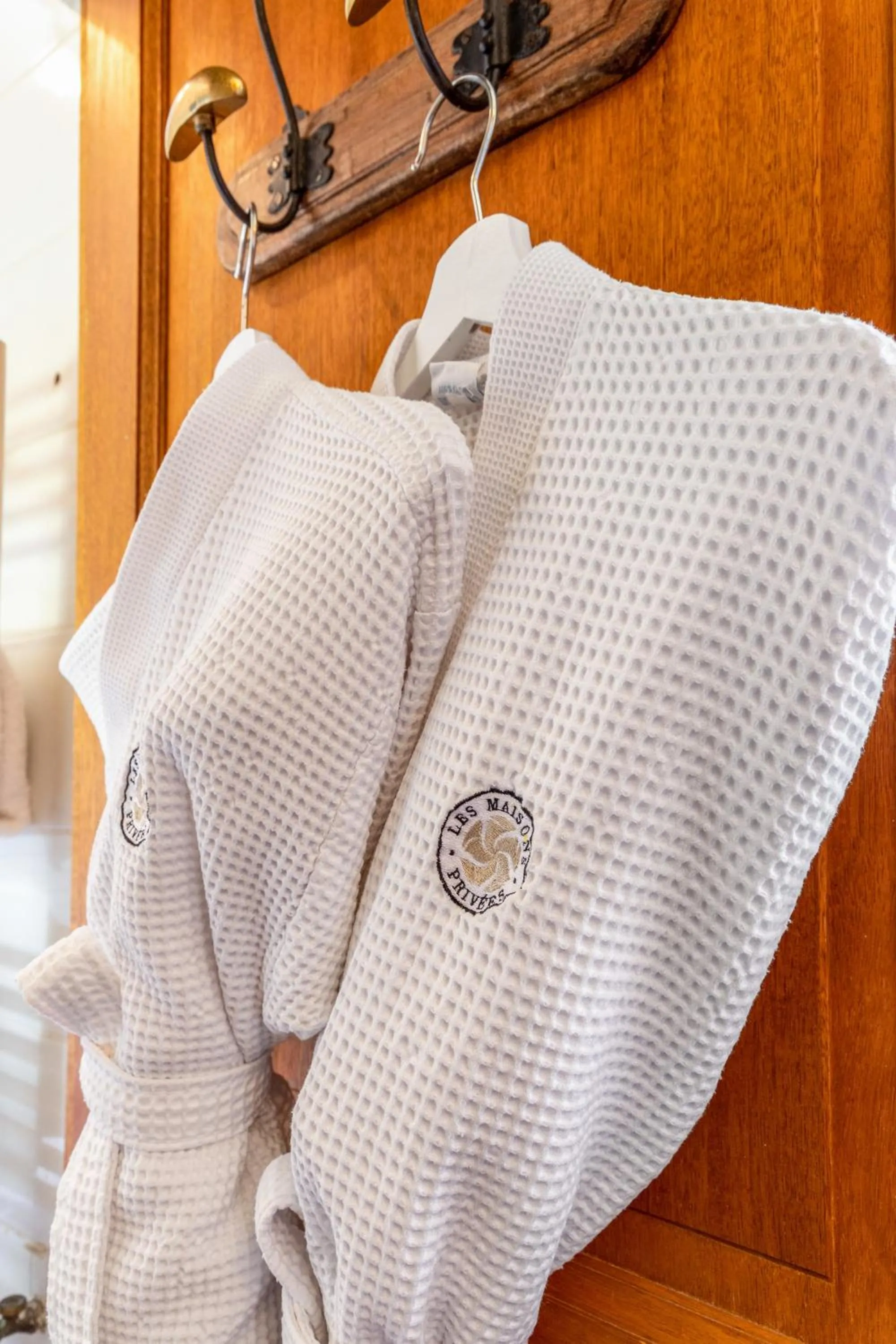 towels, Bed in Domaine De Barive
