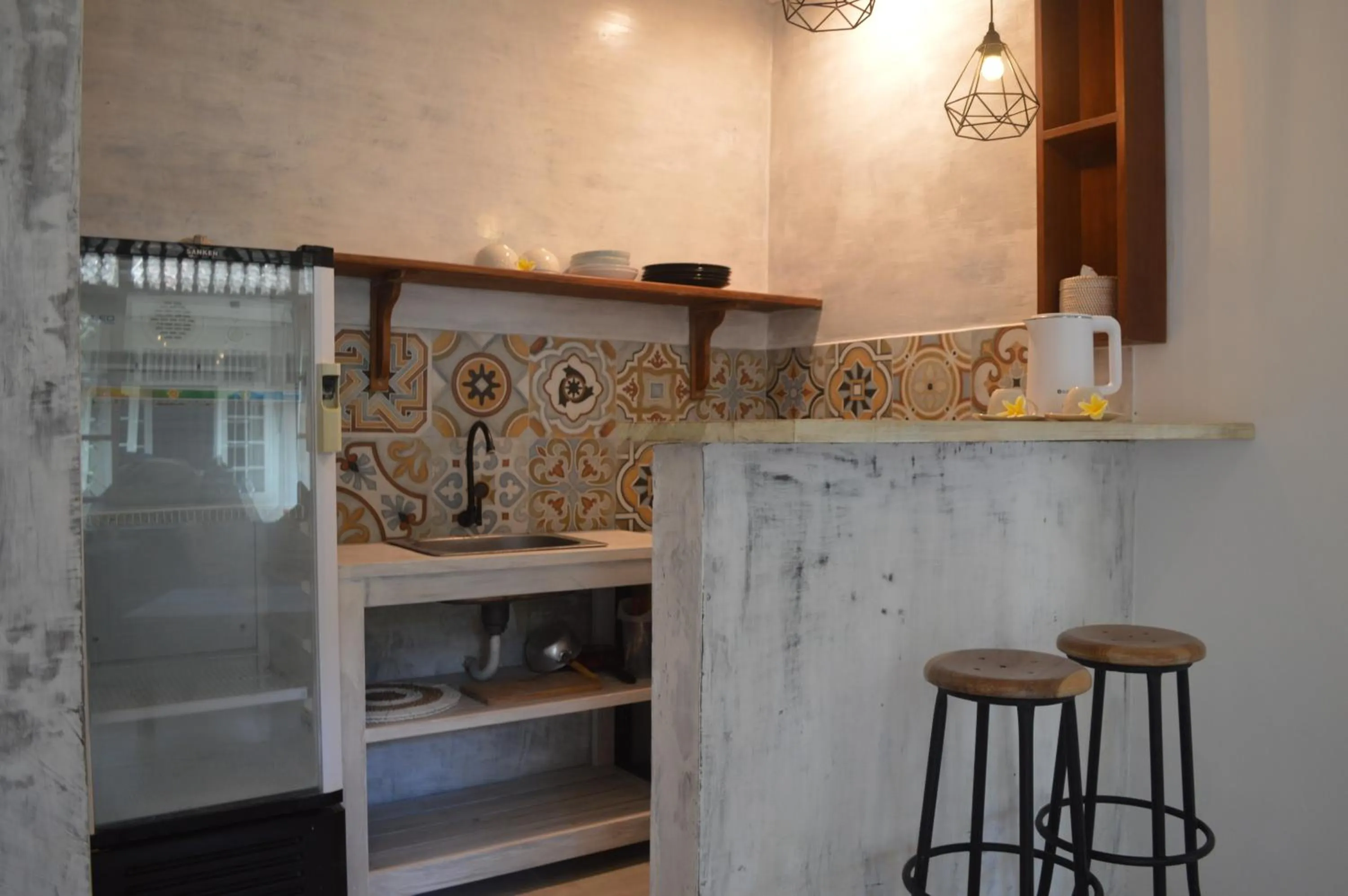 Kitchen or kitchenette in Little Pond Homestay