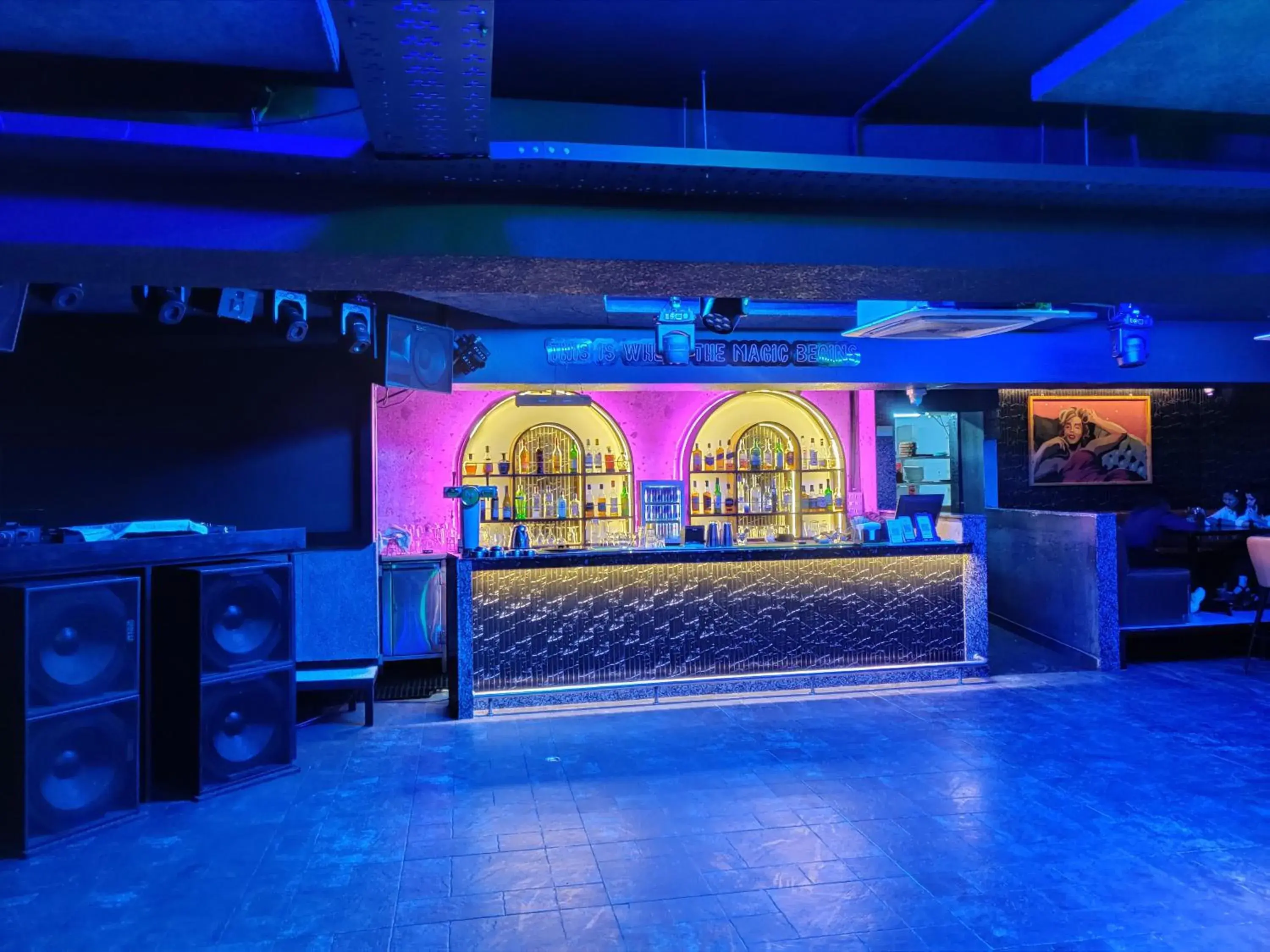 Lounge or bar in Treebo Terminus, Koramangala 5th Block Lounge or bar in Treebo Terminus, Koramangala 5th Block