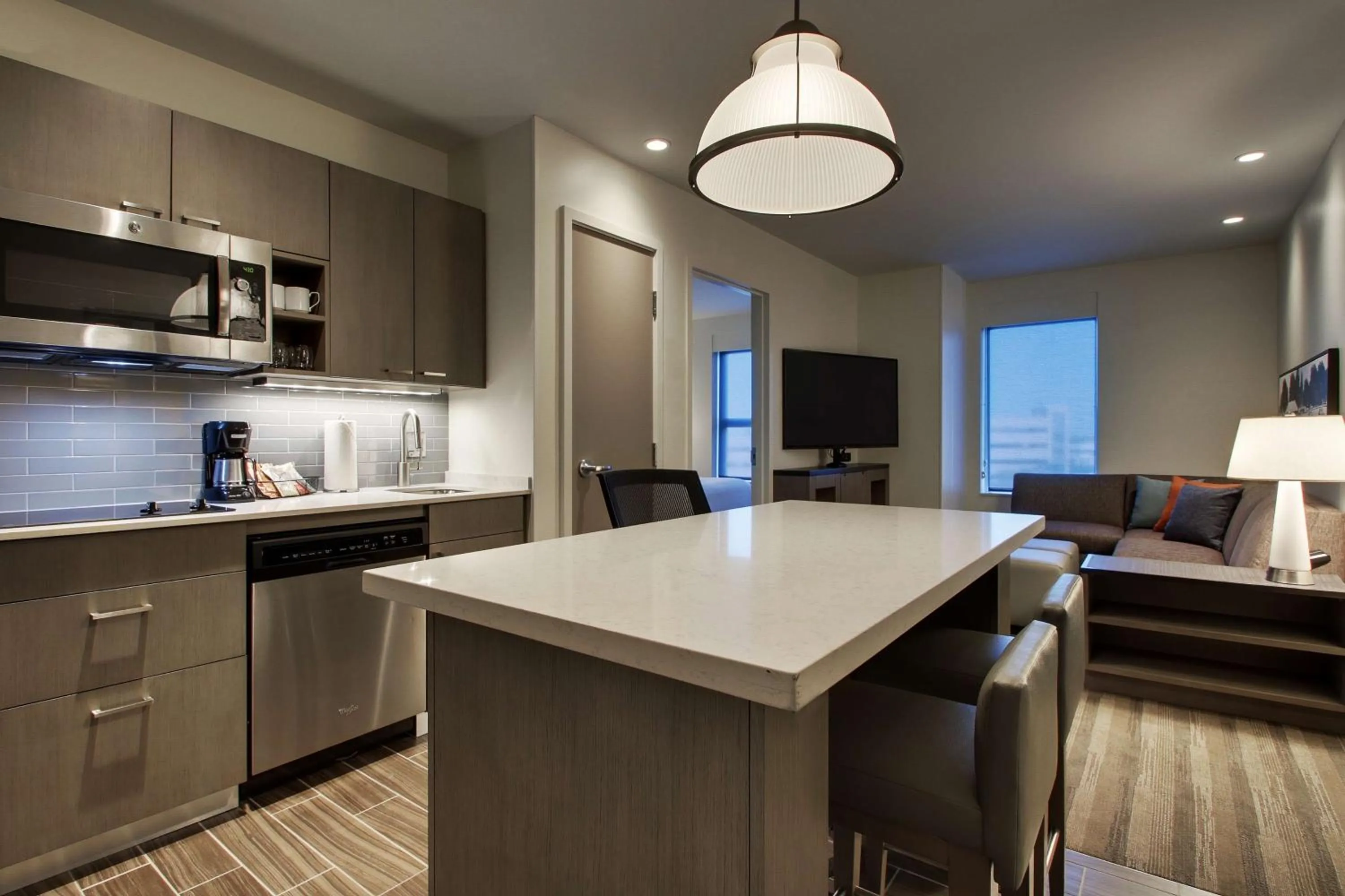 Kitchen or kitchenette in Hyatt House Oak Brook