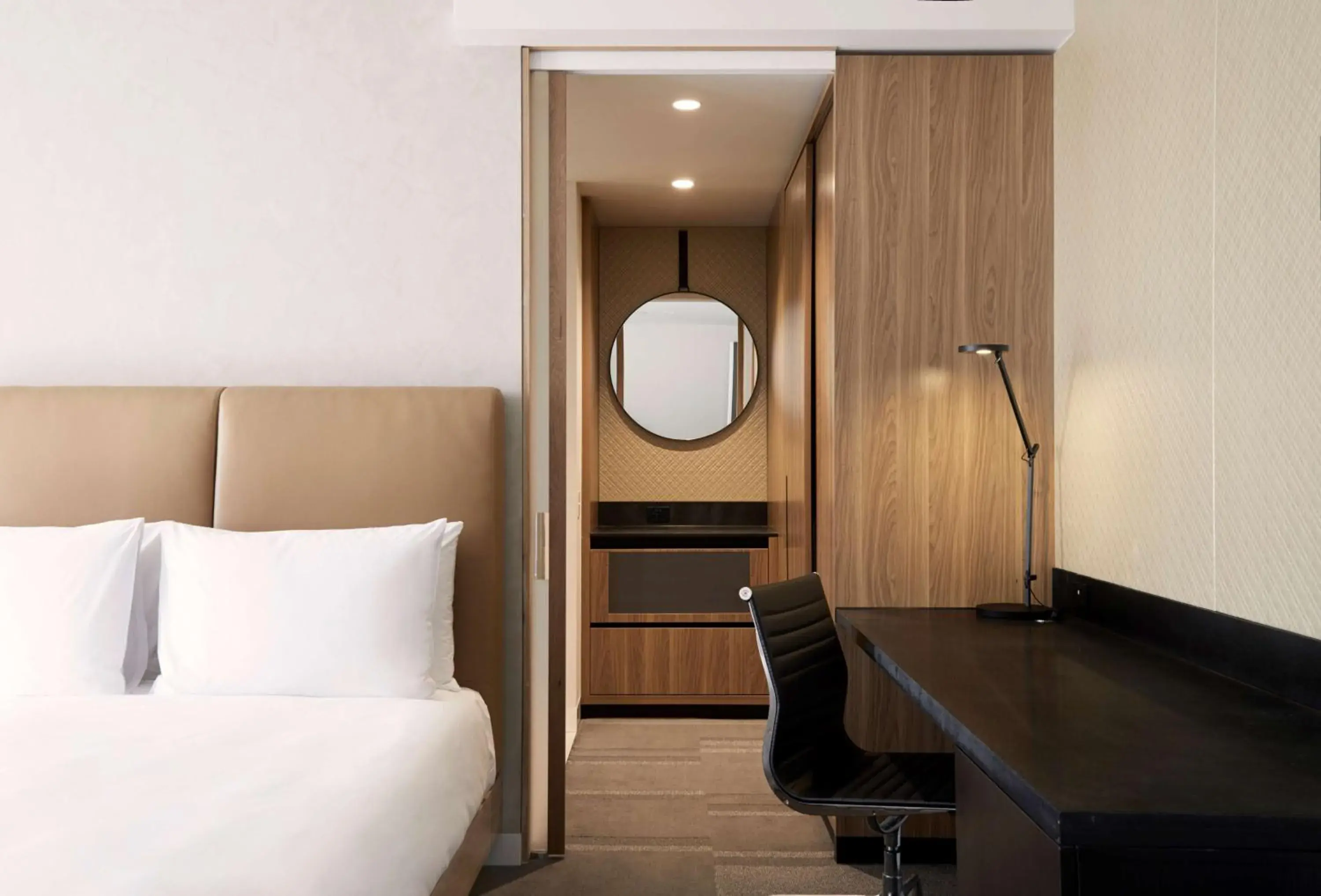 Photo of the whole room, Bed in Hyatt Place Melbourne Essendon Fields Photo of the whole room, Bed in Hyatt Place Melbourne Essendon Fields