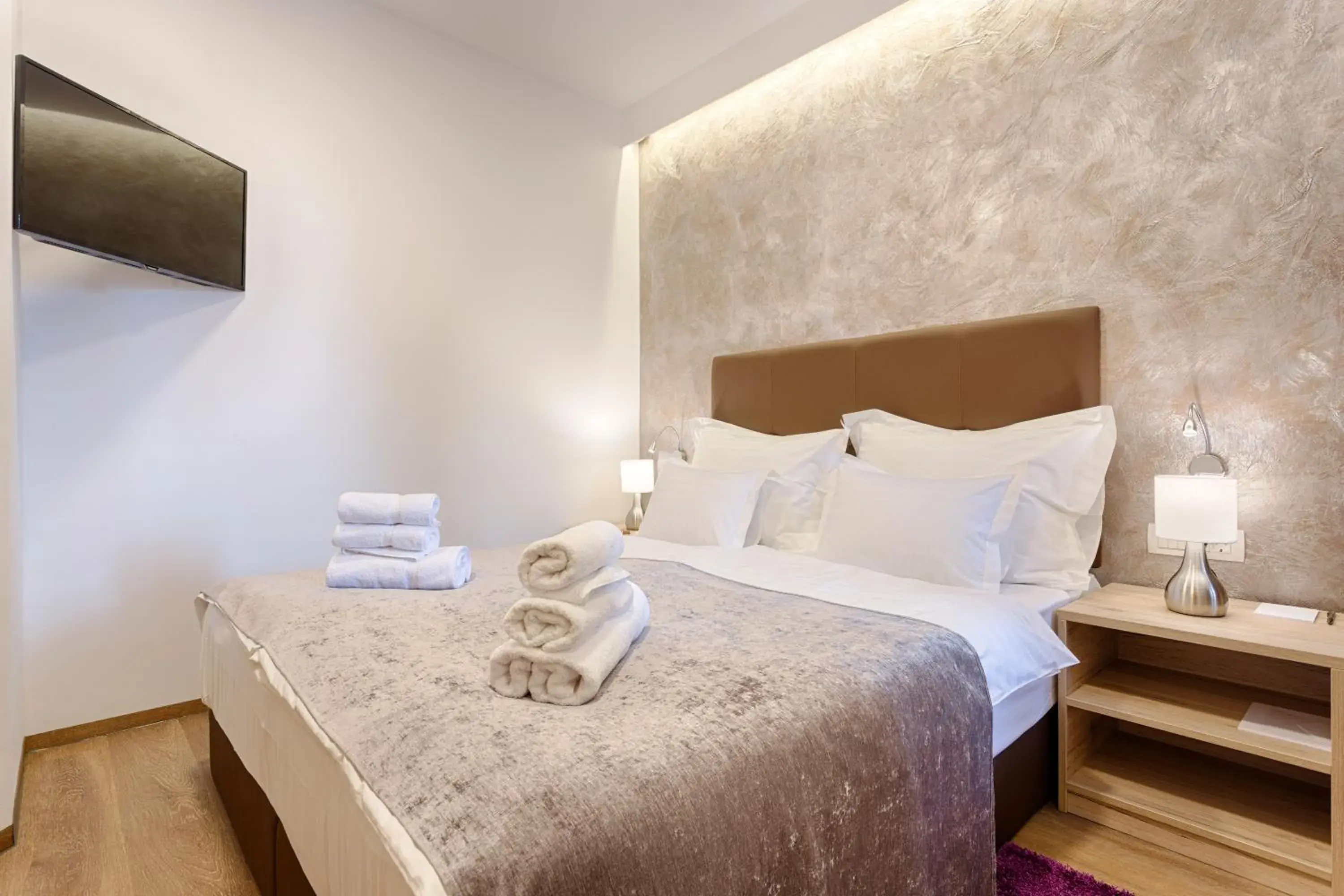 Economy Double Room in Central Pearl by Nono Ban Rooms Economy Double Room in Central Pearl by Nono Ban Rooms