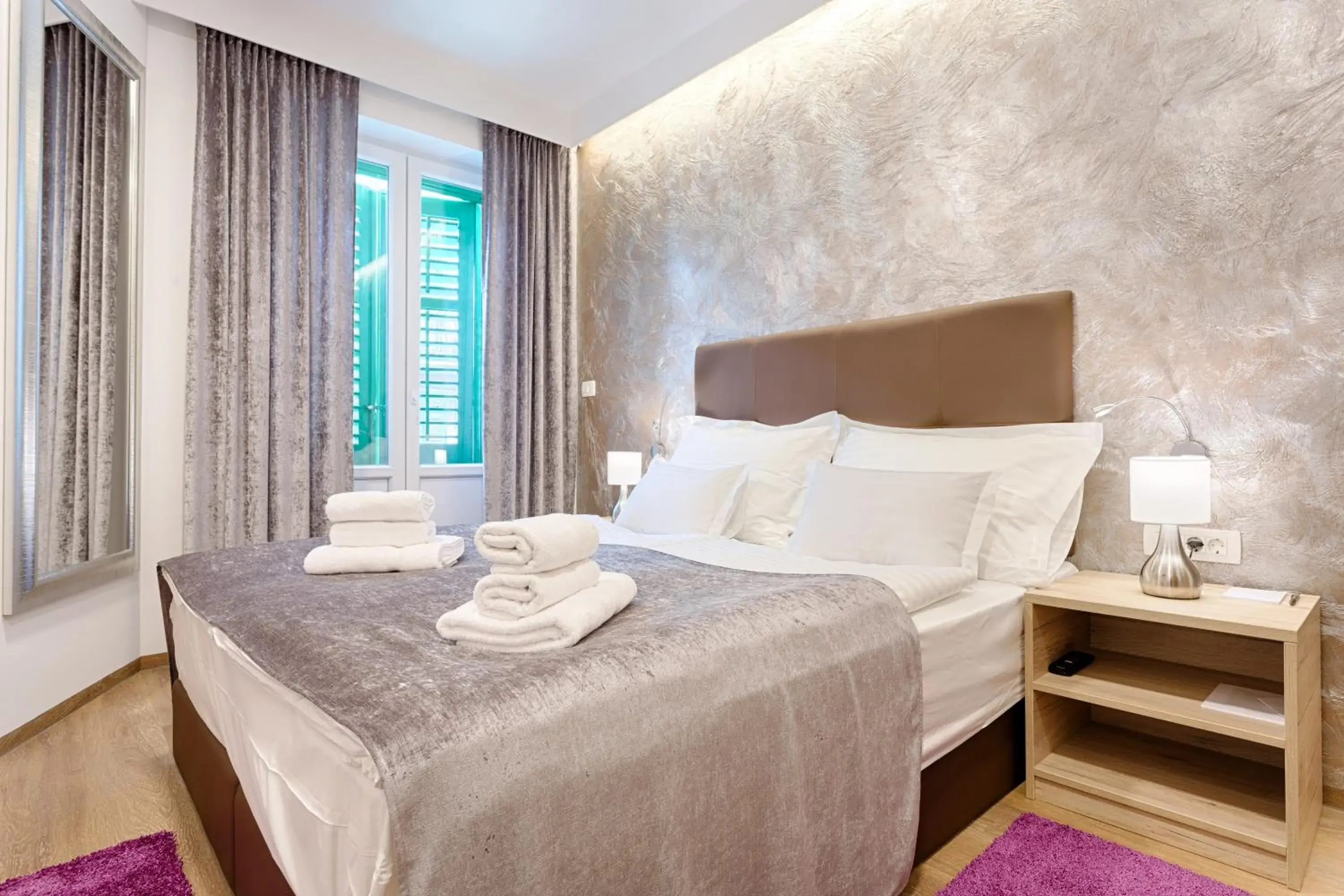 Double Room with Balcony in Central Pearl by Nono Ban Rooms Double Room with Balcony in Central Pearl by Nono Ban Rooms