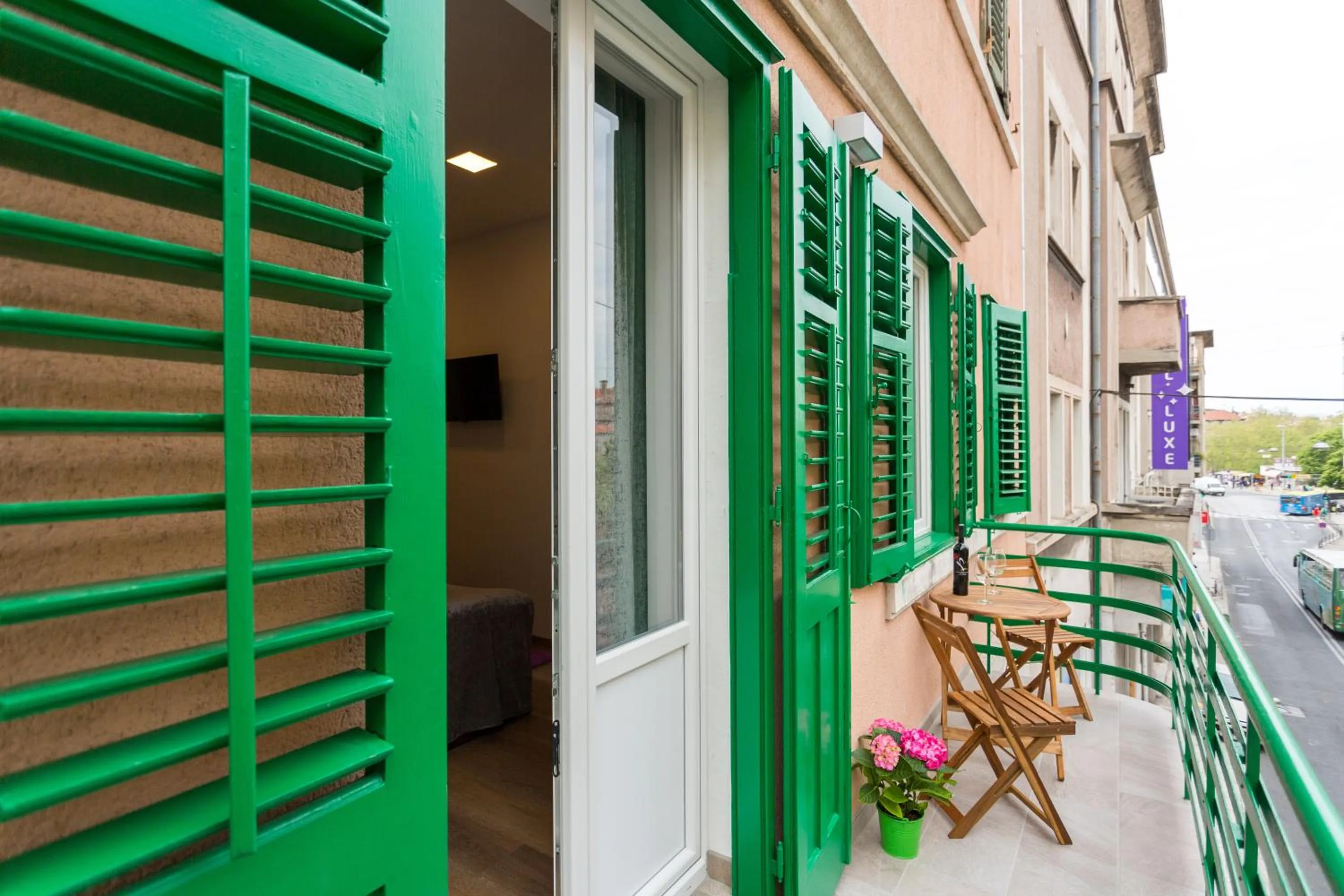 Balcony/Terrace in Central Pearl by Nono Ban Rooms