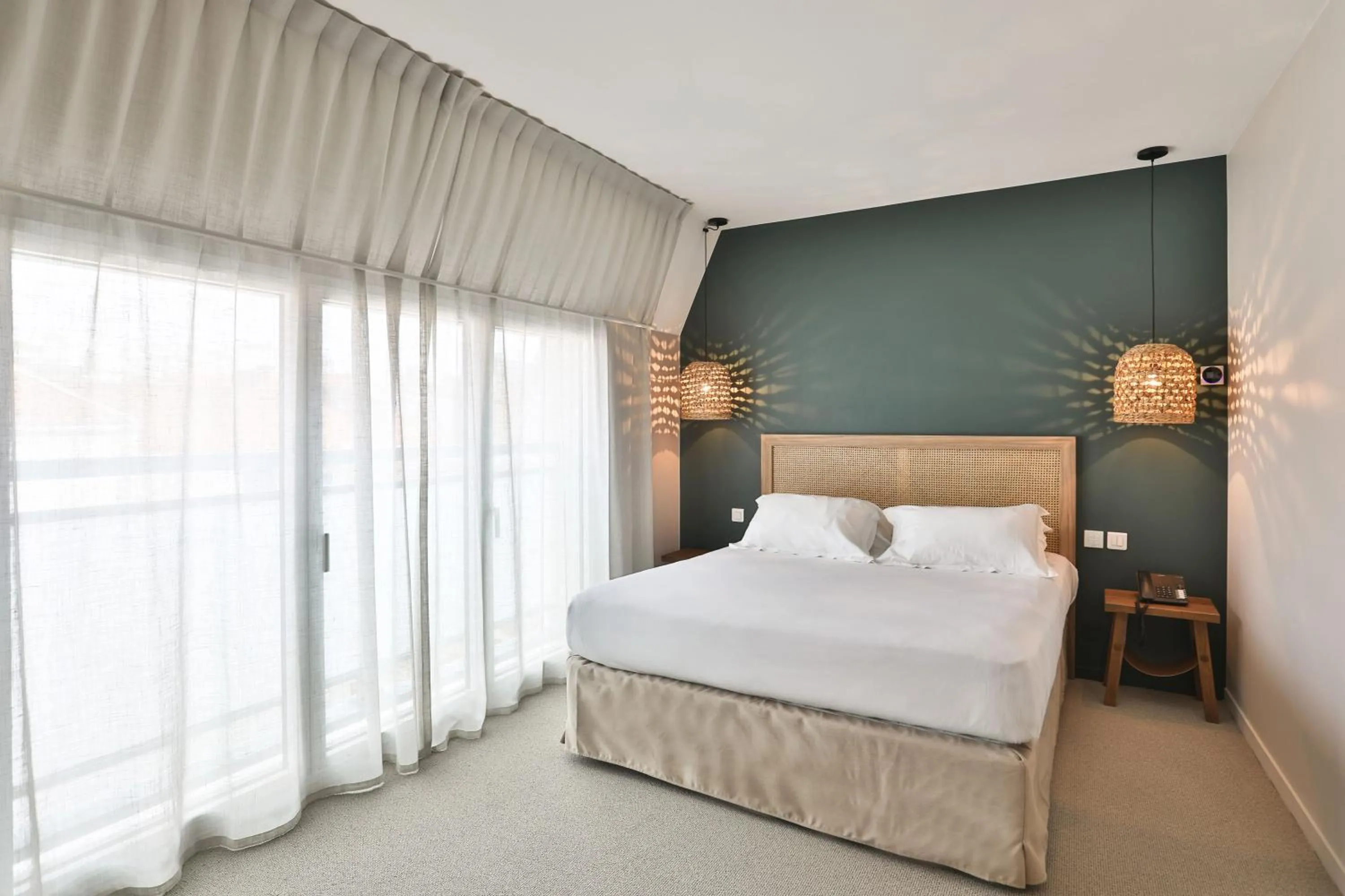 Bedroom, Bed in Hotel & Spa Les Roches Noires