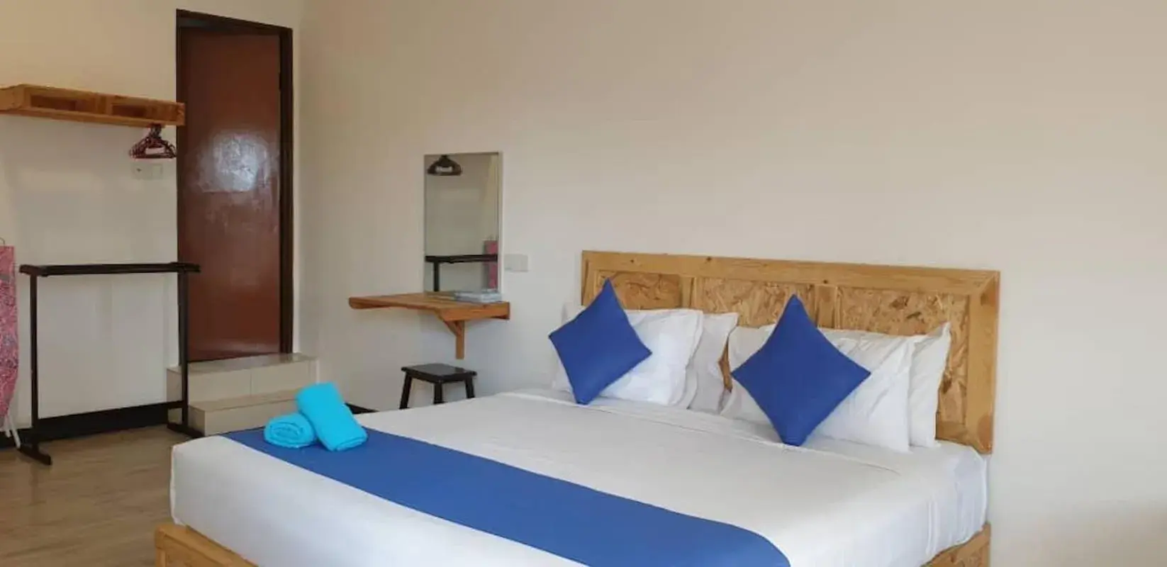 Bed in Paretto Seaview Hotel Bed in Paretto Seaview Hotel