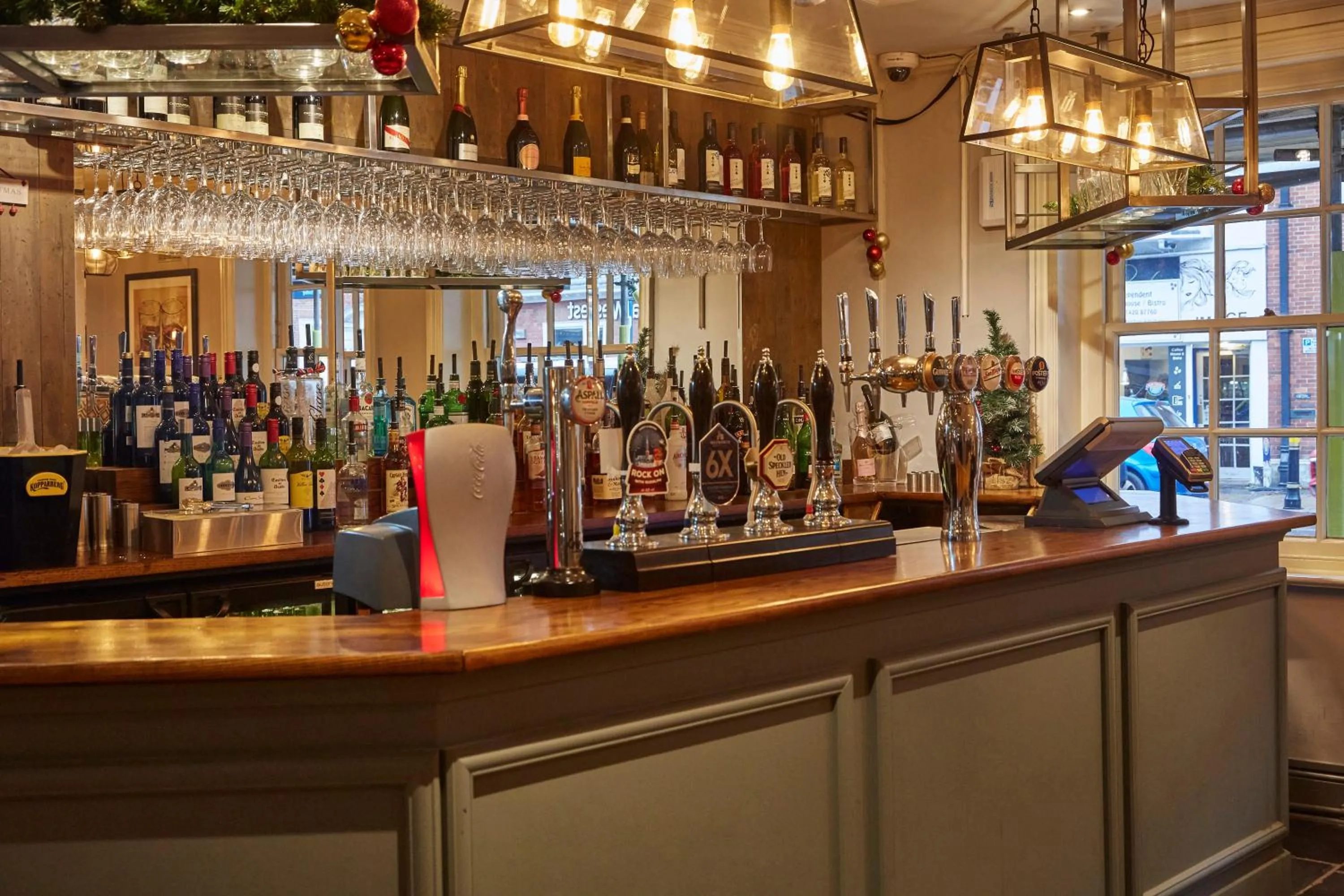 Lounge or bar in Swan Hotel by Greene King Inns