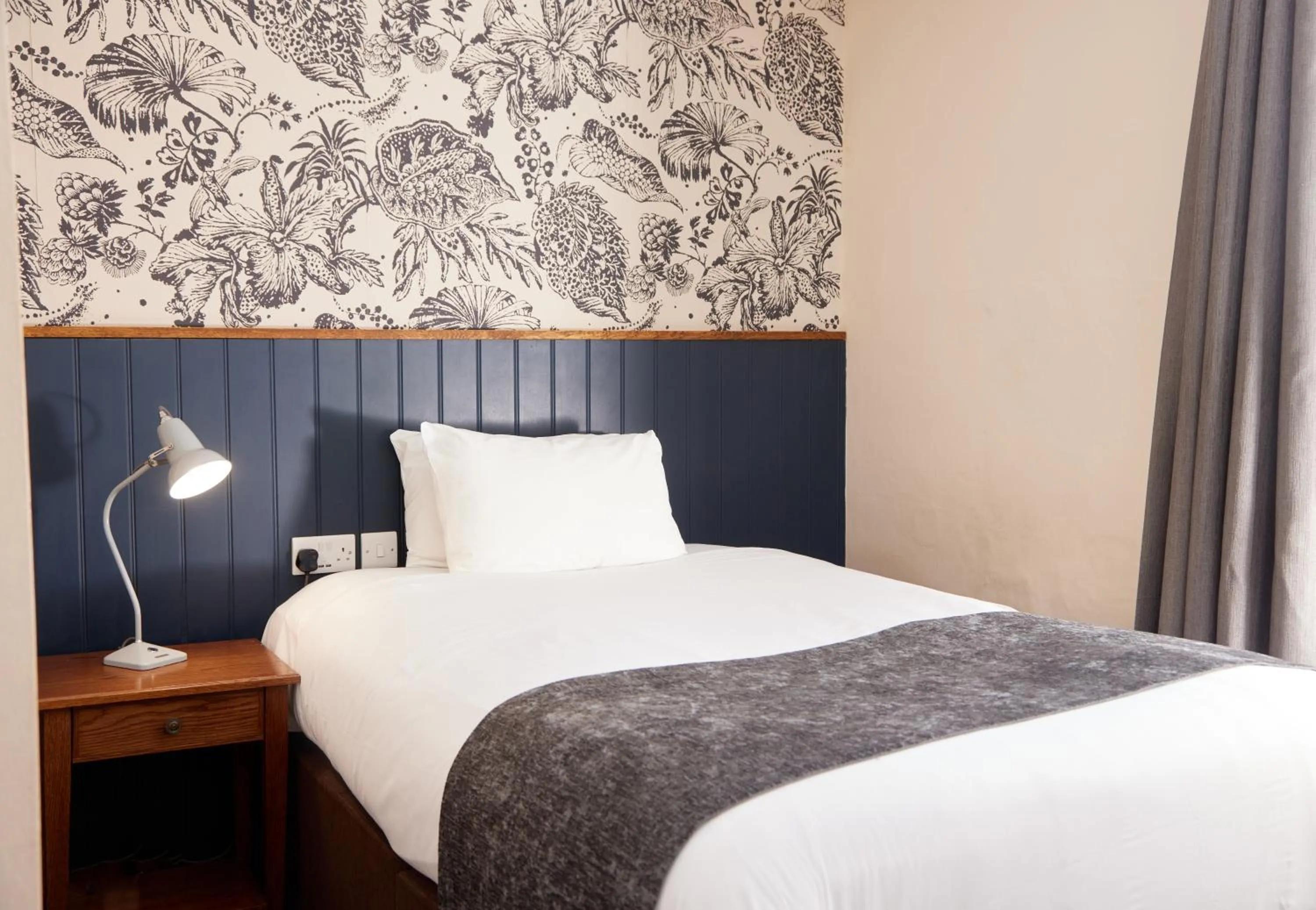 Bedroom, Bed in Swan Hotel by Greene King Inns