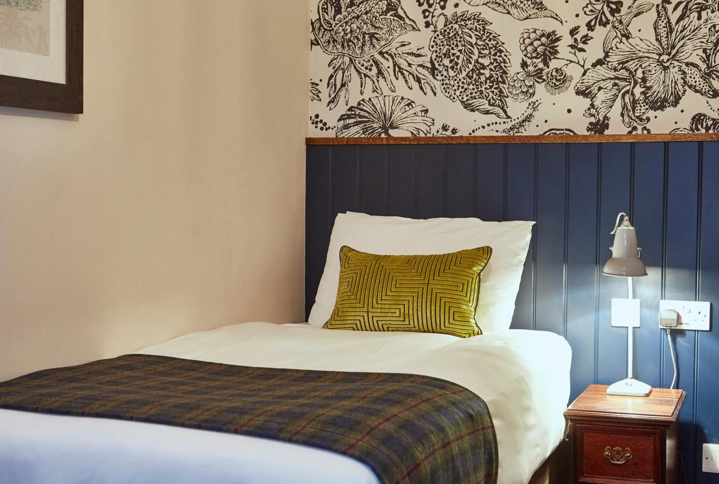 Single Room in Swan Hotel by Greene King Inns Single Room in Swan Hotel by Greene King Inns