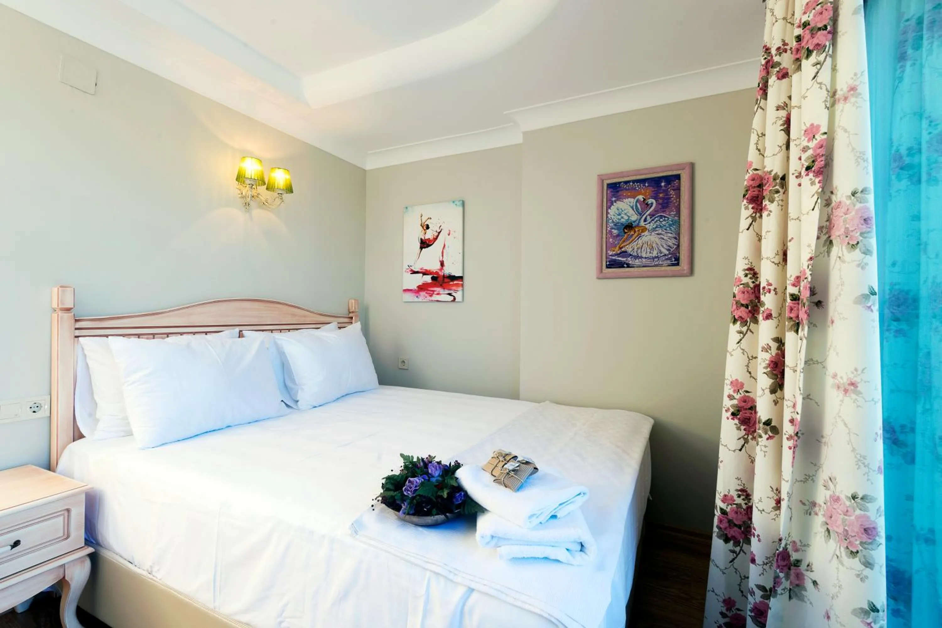 View (from property/room), Bed in Belizi Hotel