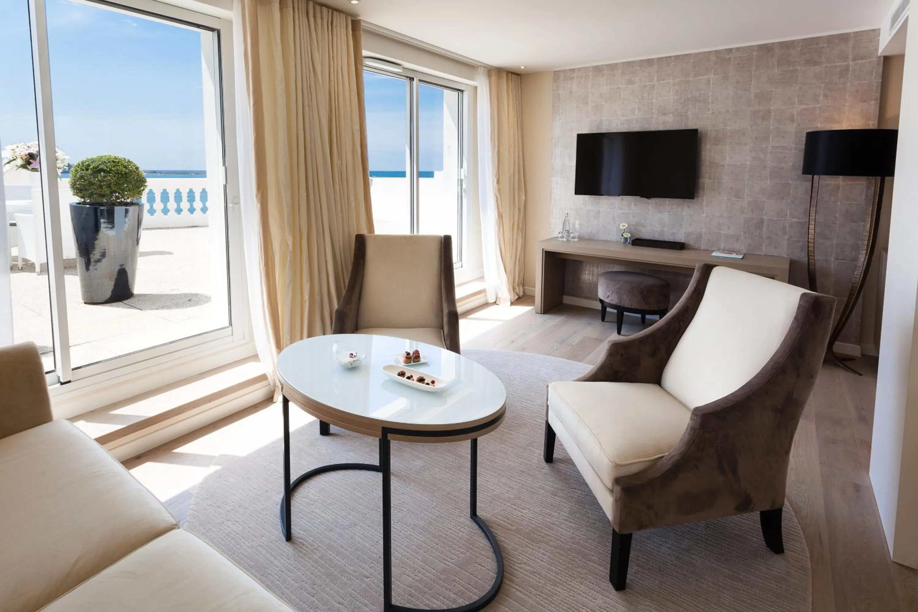 Balcony/Terrace in Grand Hôtel Spa & Thalasso