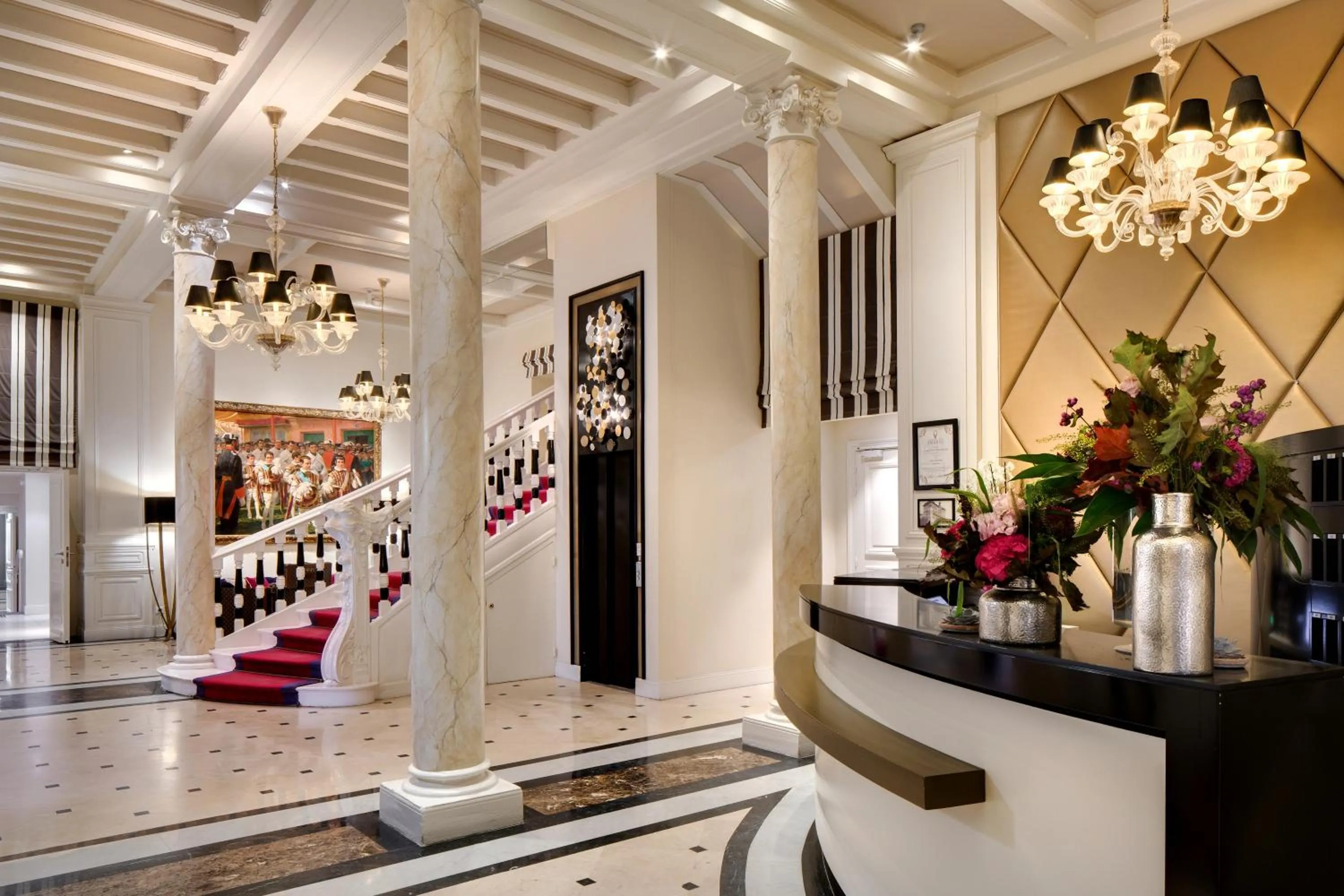 Lobby or reception in Grand Hôtel Spa & Thalasso