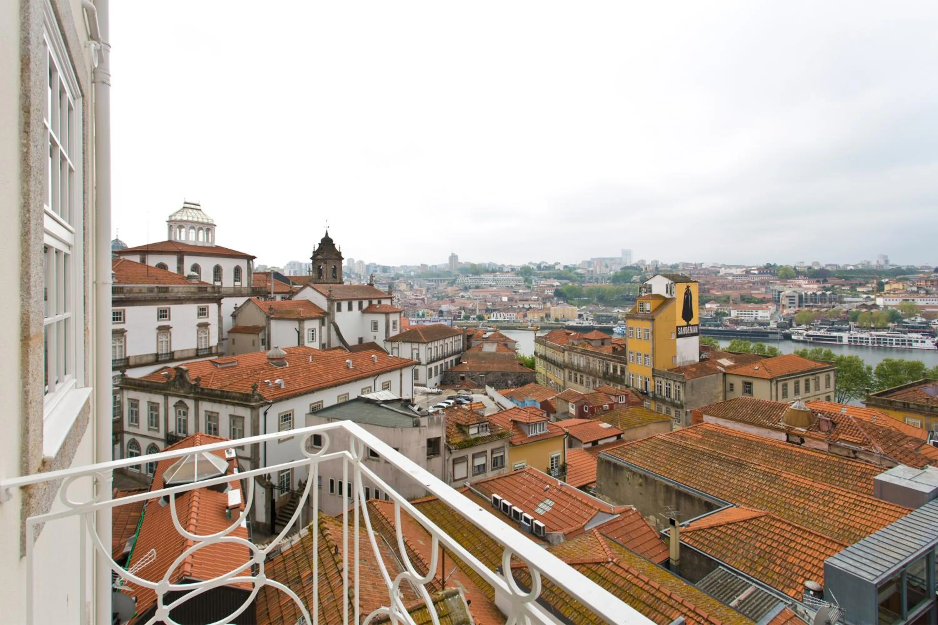 RVA - Sao Joao Novo Apartments