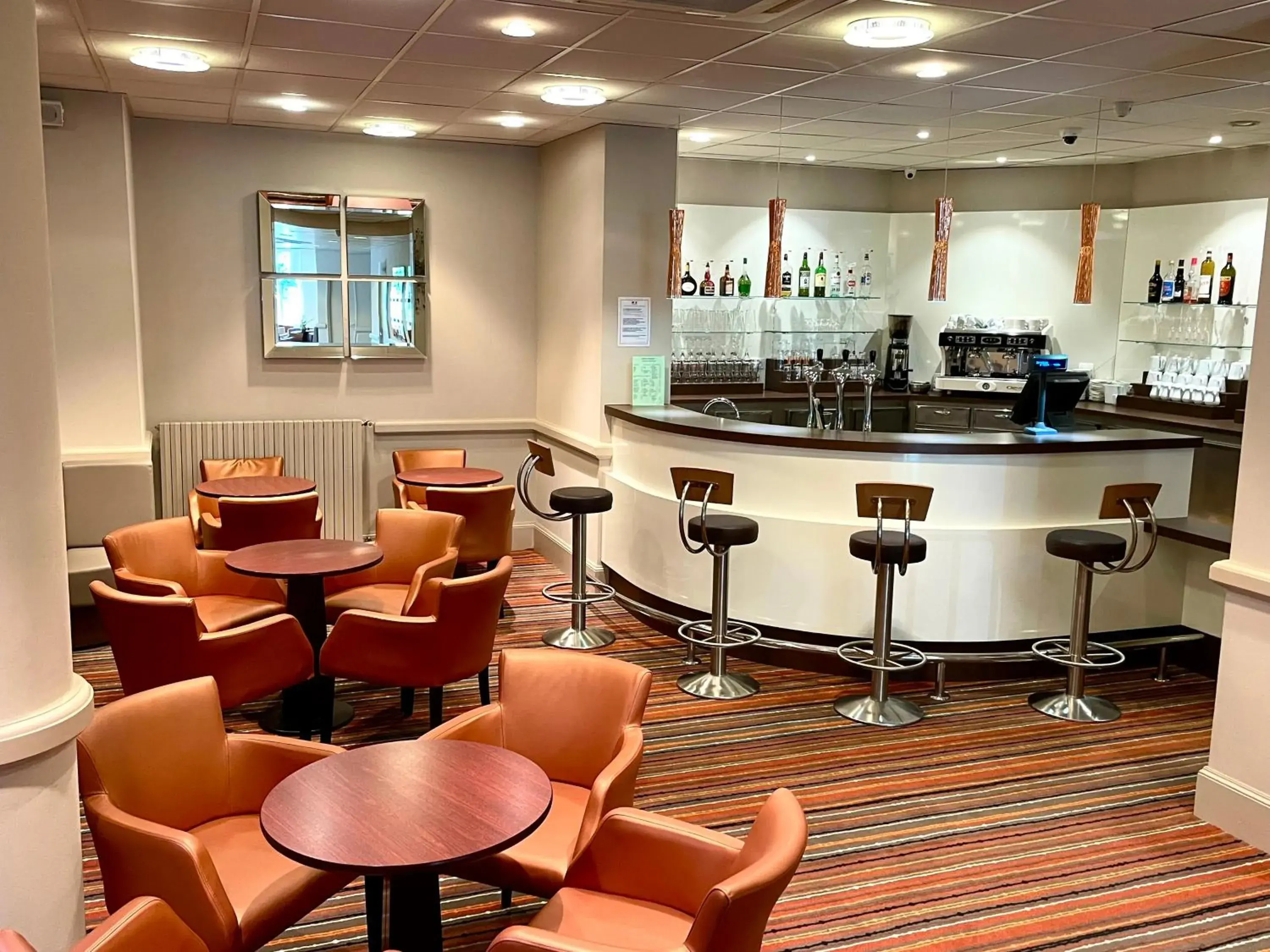 Lounge or bar in Hôtel Saint Georges Lounge or bar in Hôtel Saint Georges