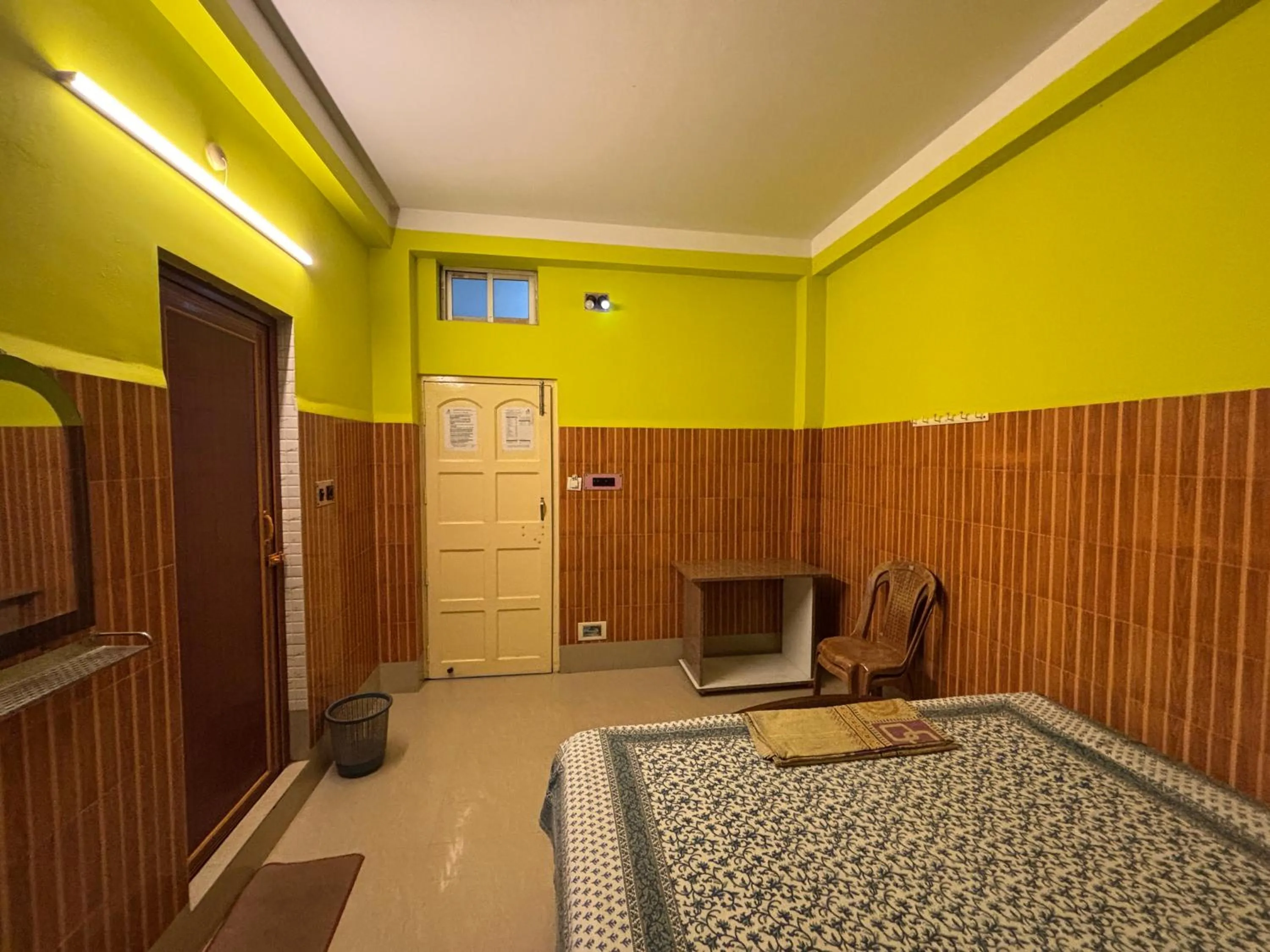 Bedroom, Bed in Jagannath Guest House