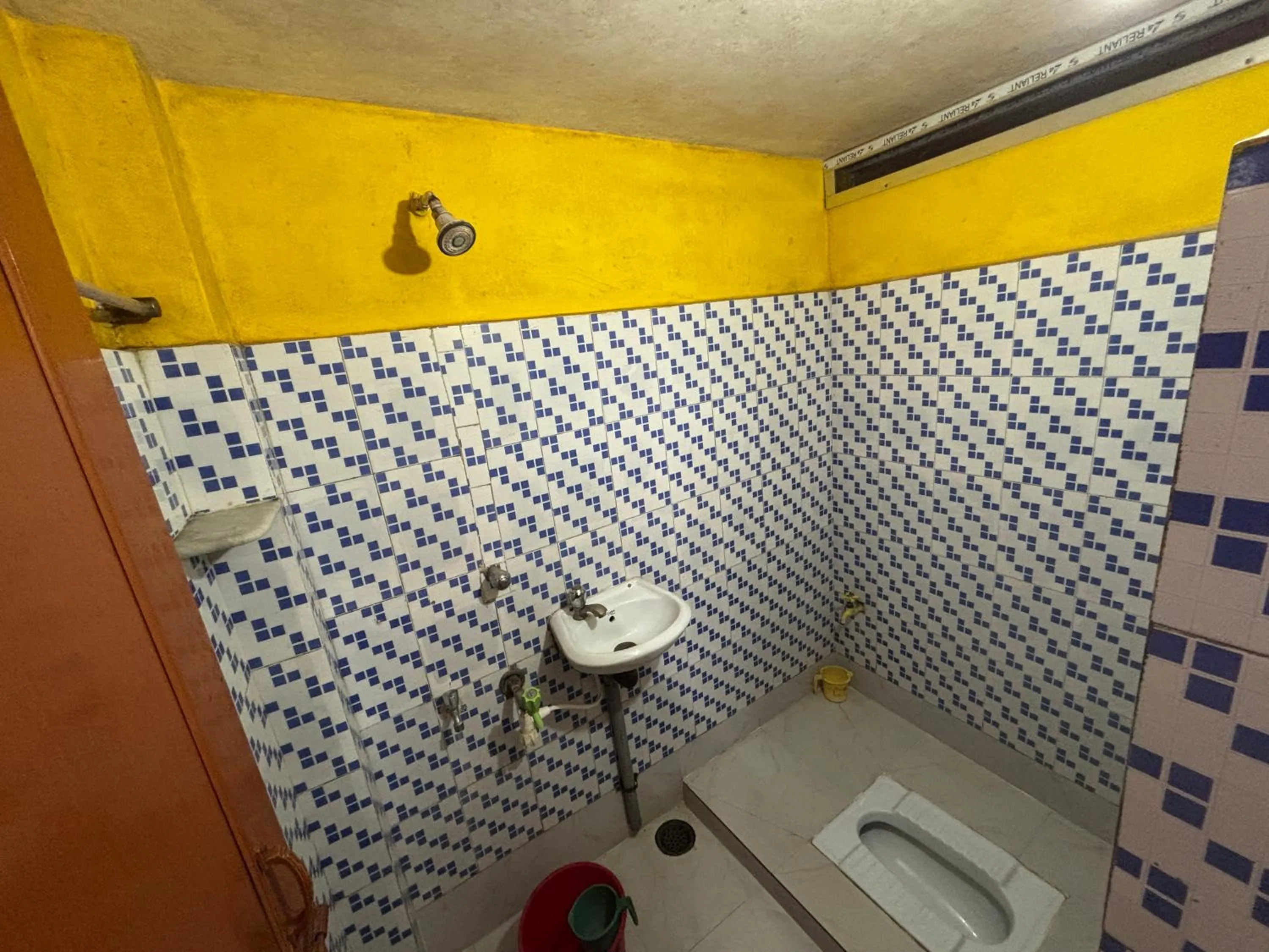 Bathroom in Jagannath Guest House