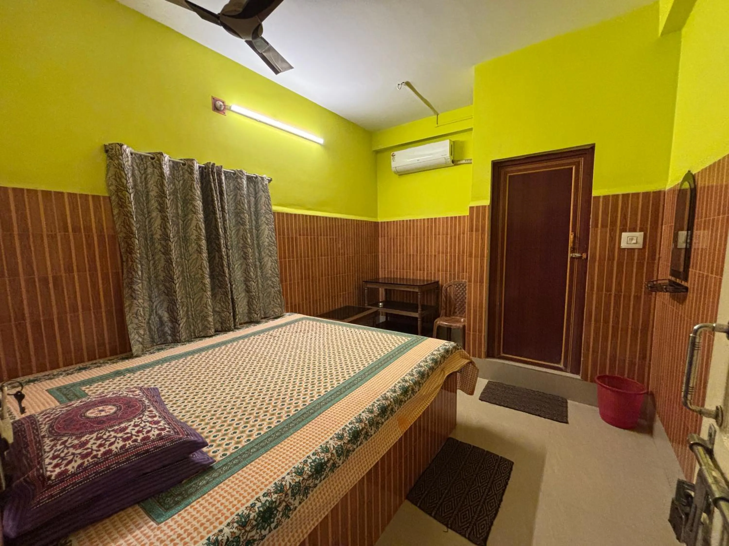 Bedroom, Bed in Jagannath Guest House