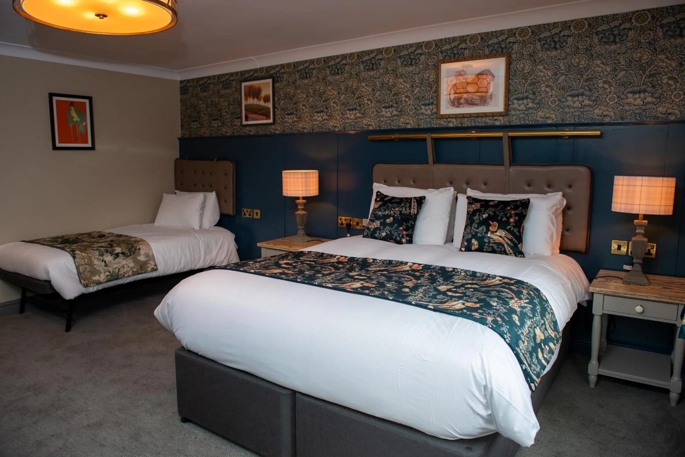 Bedroom, Bed in The Red Lion Inn by Chef & Brewer Collection