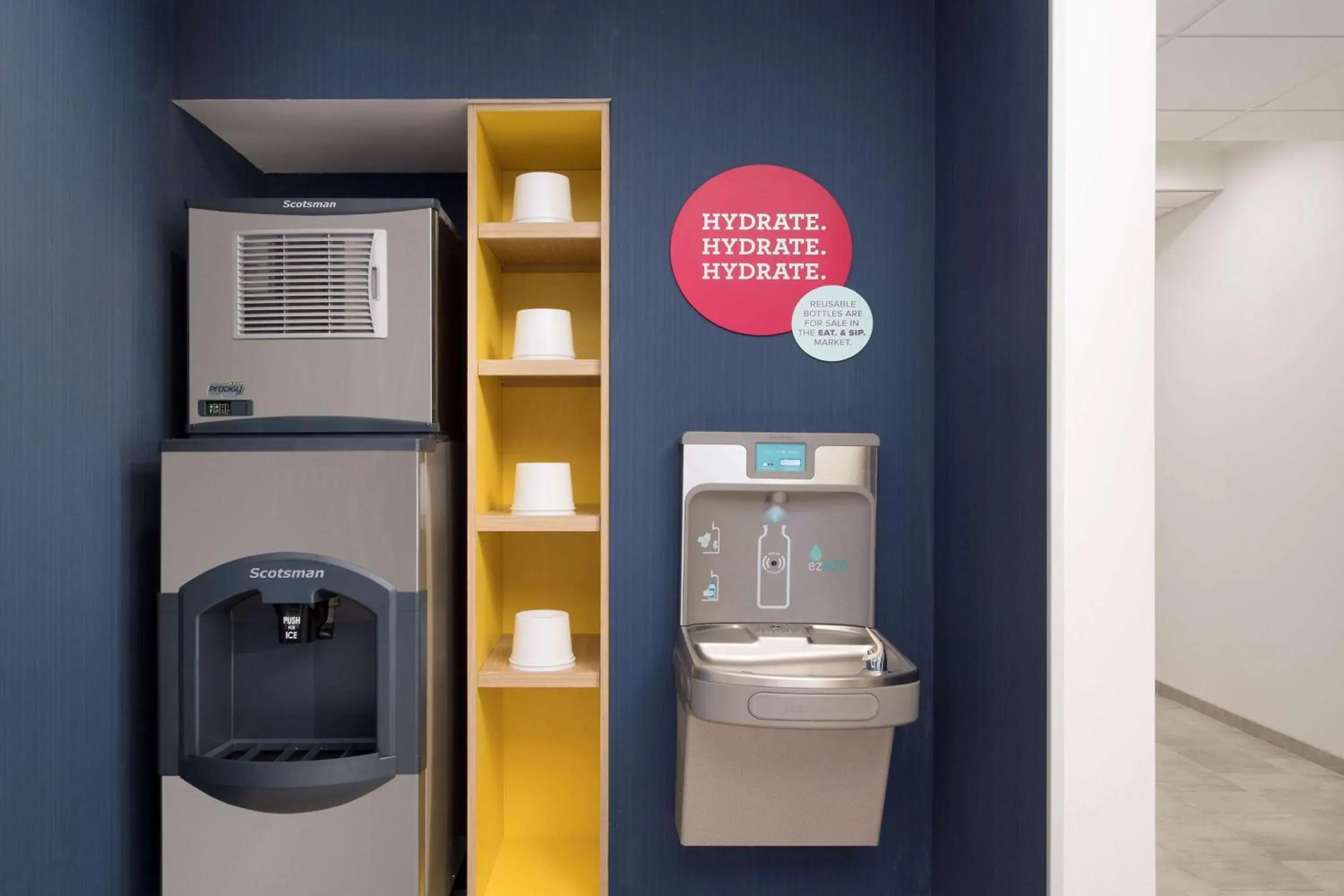 Property building in Tru By Hilton McDonough Property building in Tru By Hilton McDonough