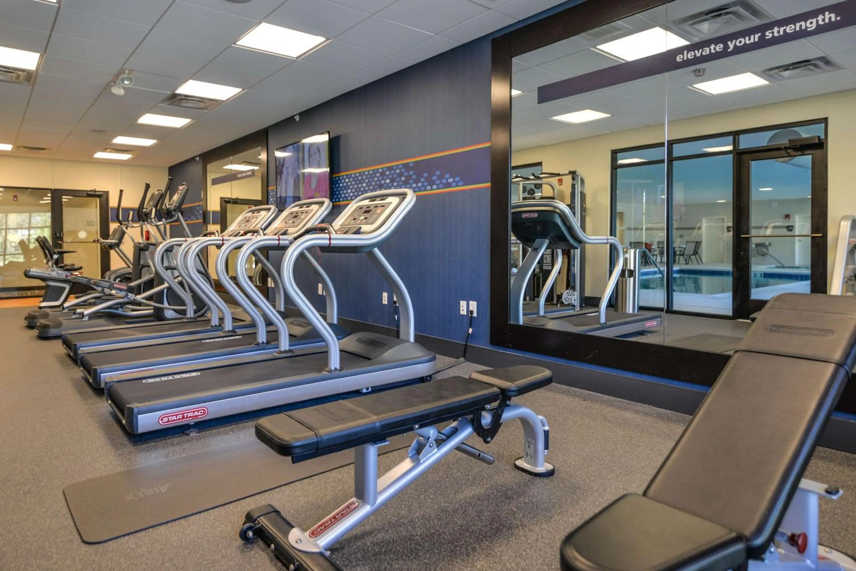 Fitness centre/facilities in Hampton Inn Brighton Mi