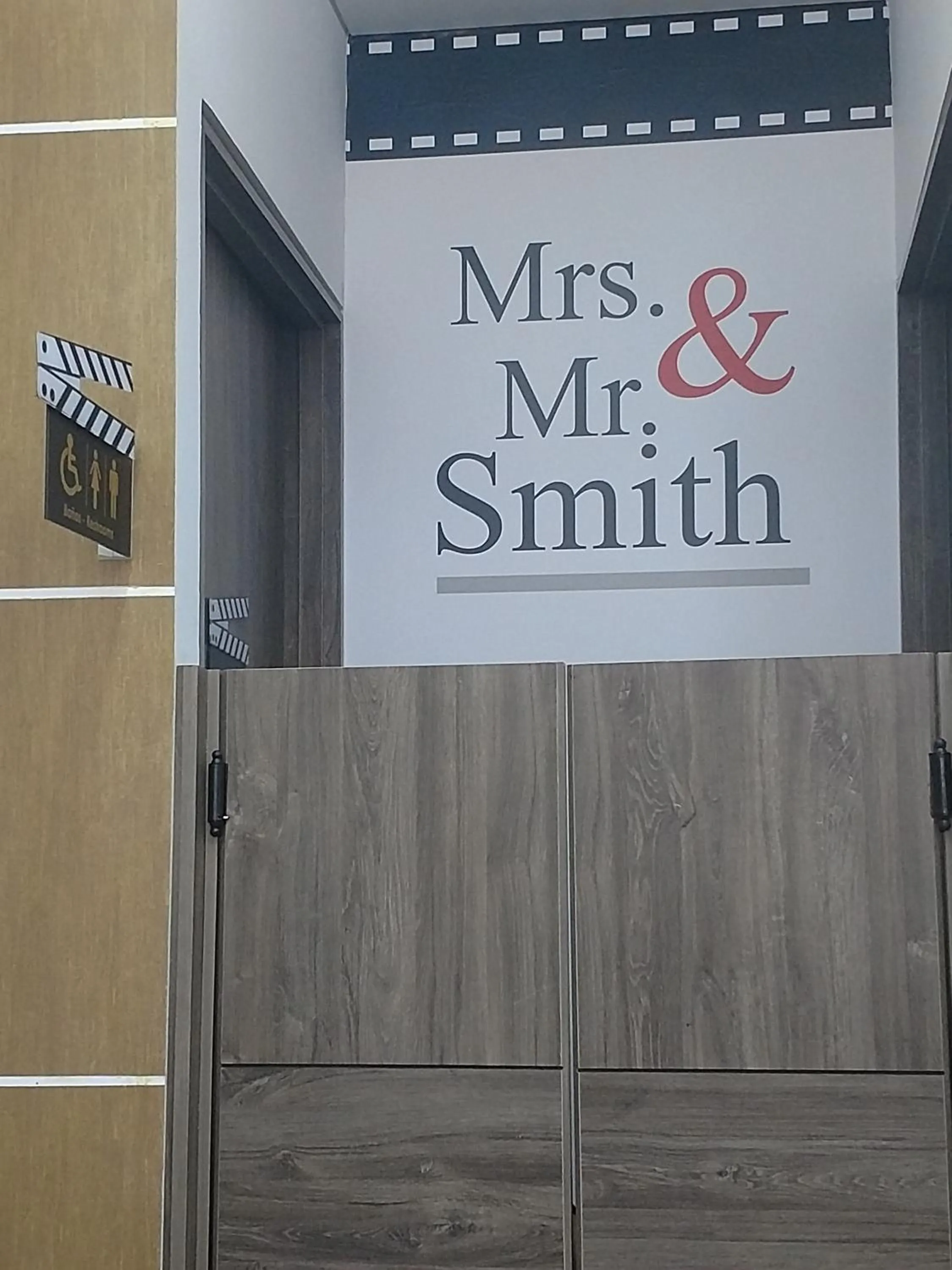 Area and facilities in De Película Hotel