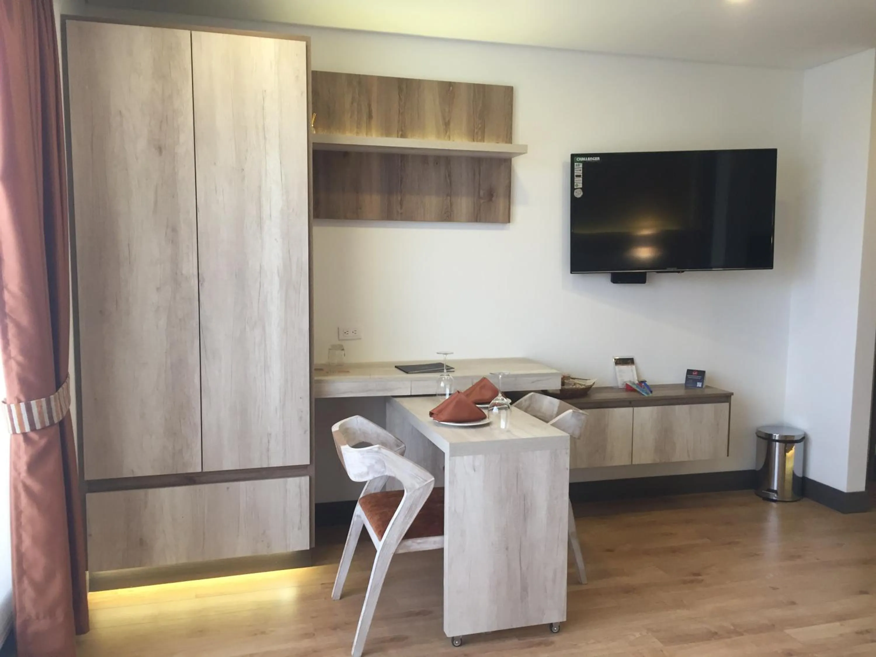 Dining area in De Película Hotel