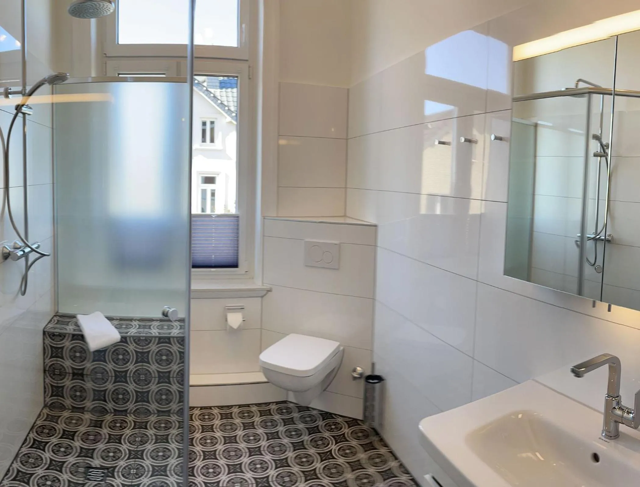 Shower in Seaside Apartments Austernbank