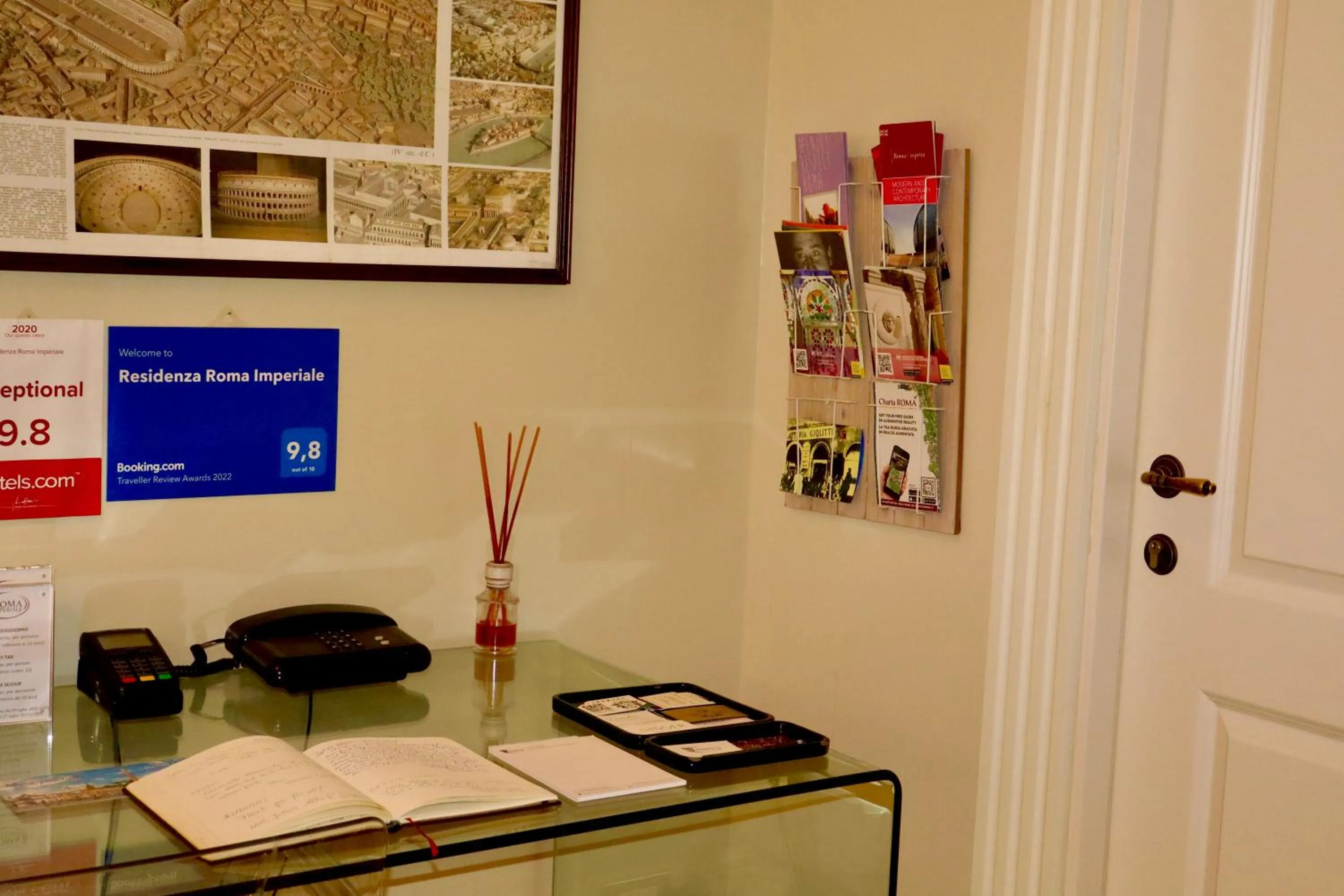 Decorative detail in Residenza Roma Imperiale