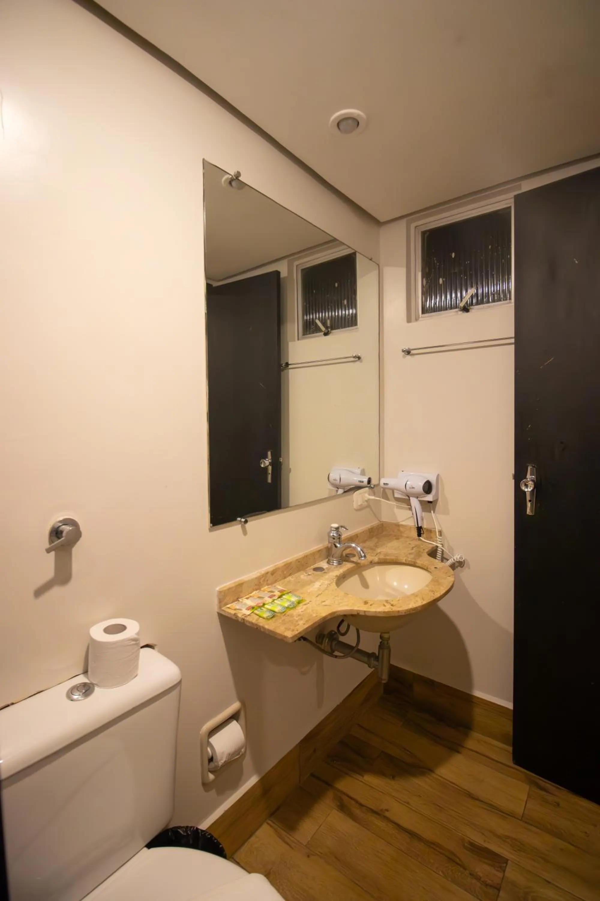 Bathroom in Hotel Portinari Centro