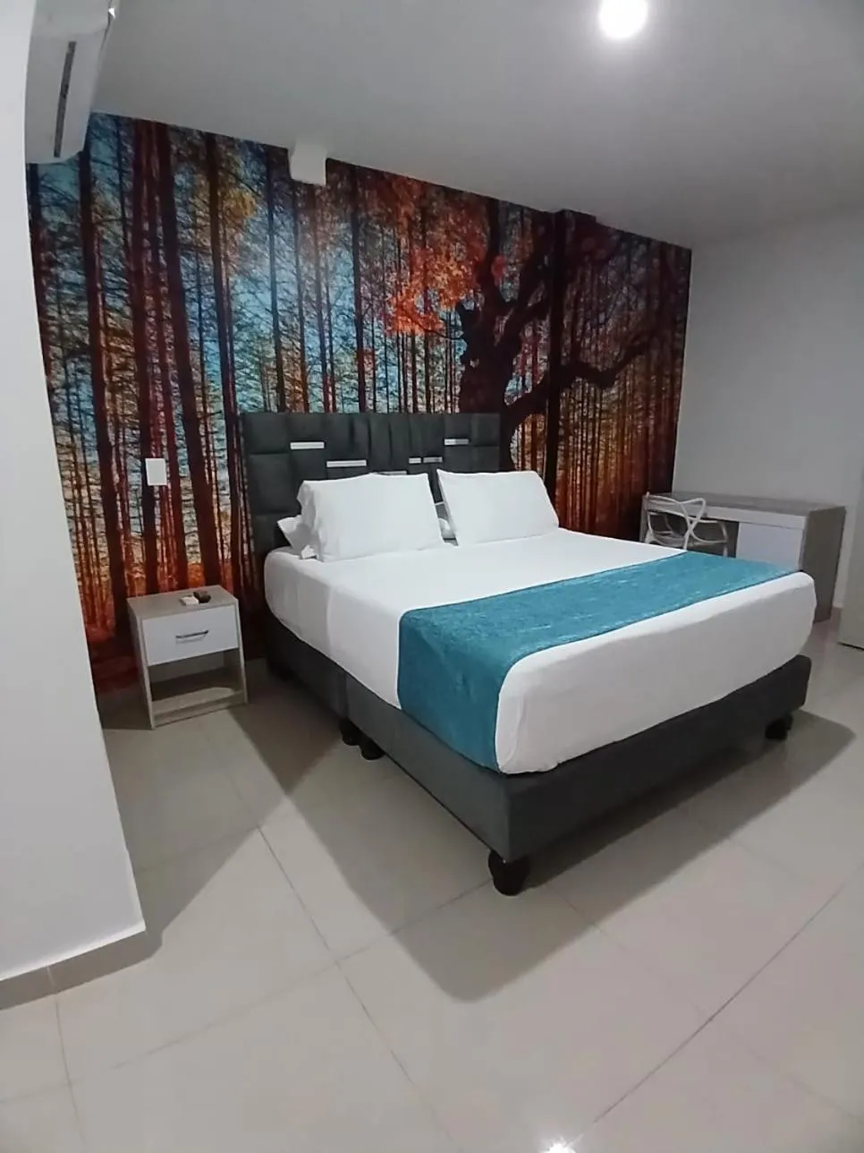 Bed in Hotel Granada Loft