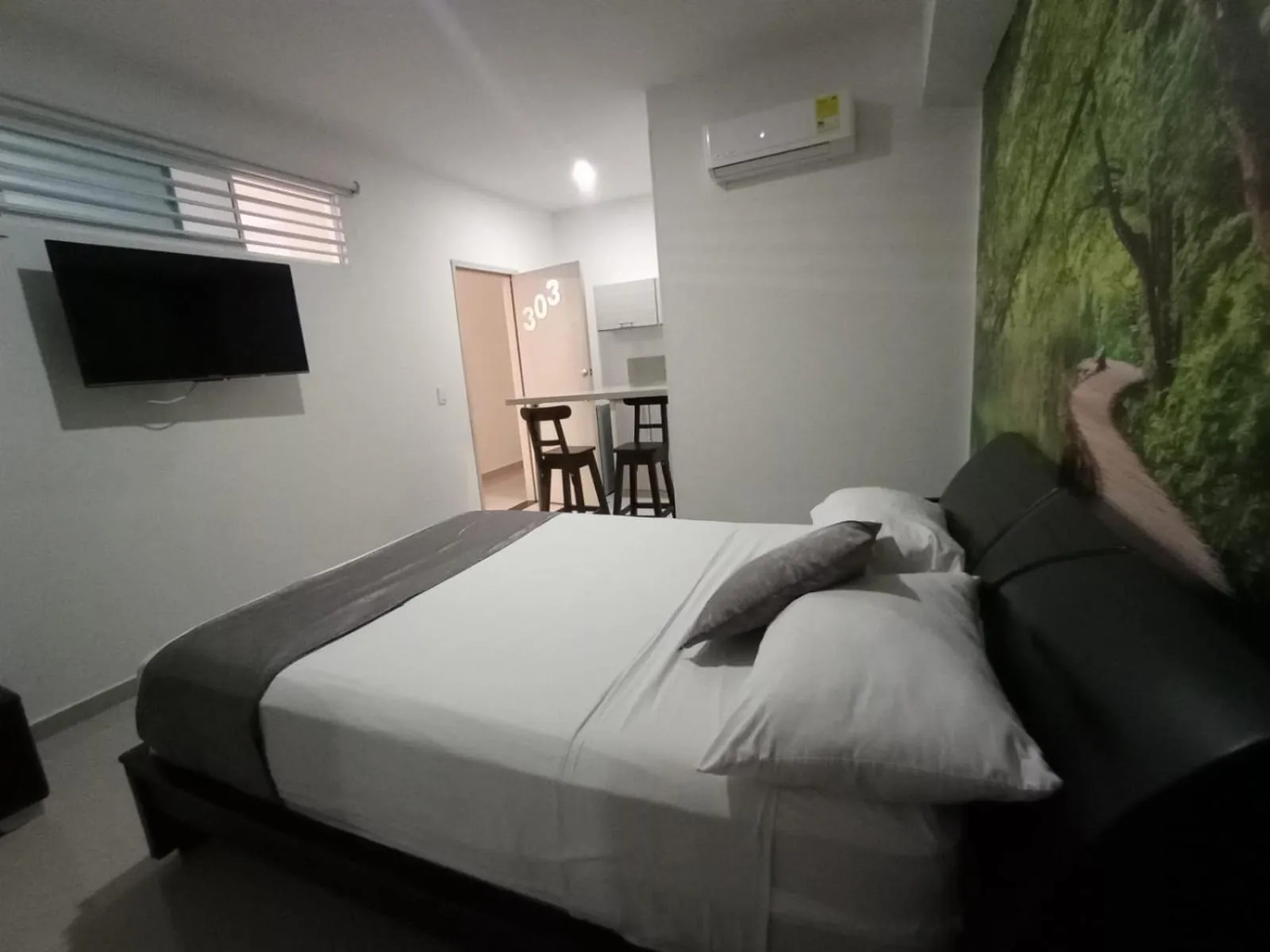 Bed in Hotel Granada Loft