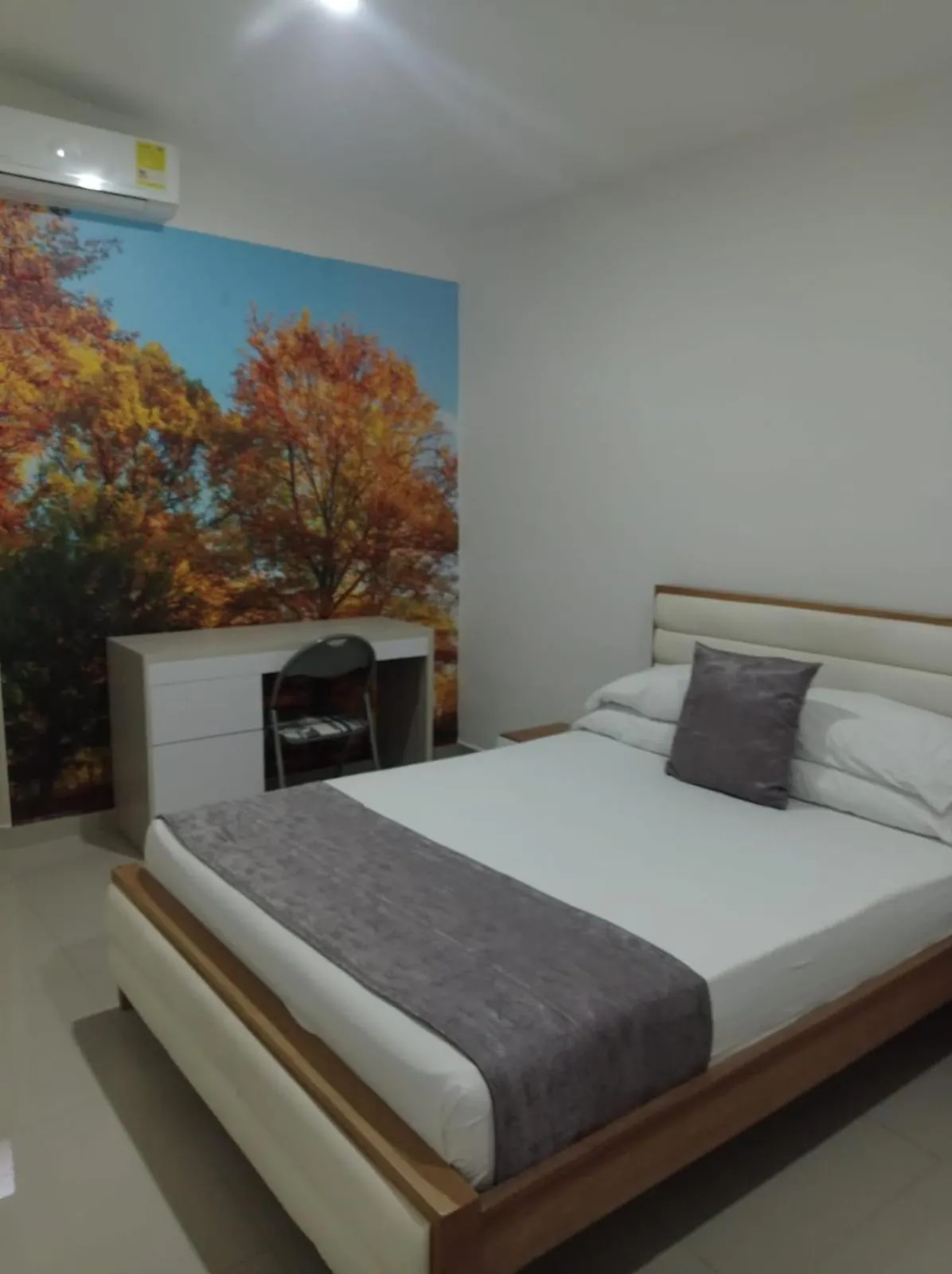 Bed in Hotel Granada Loft