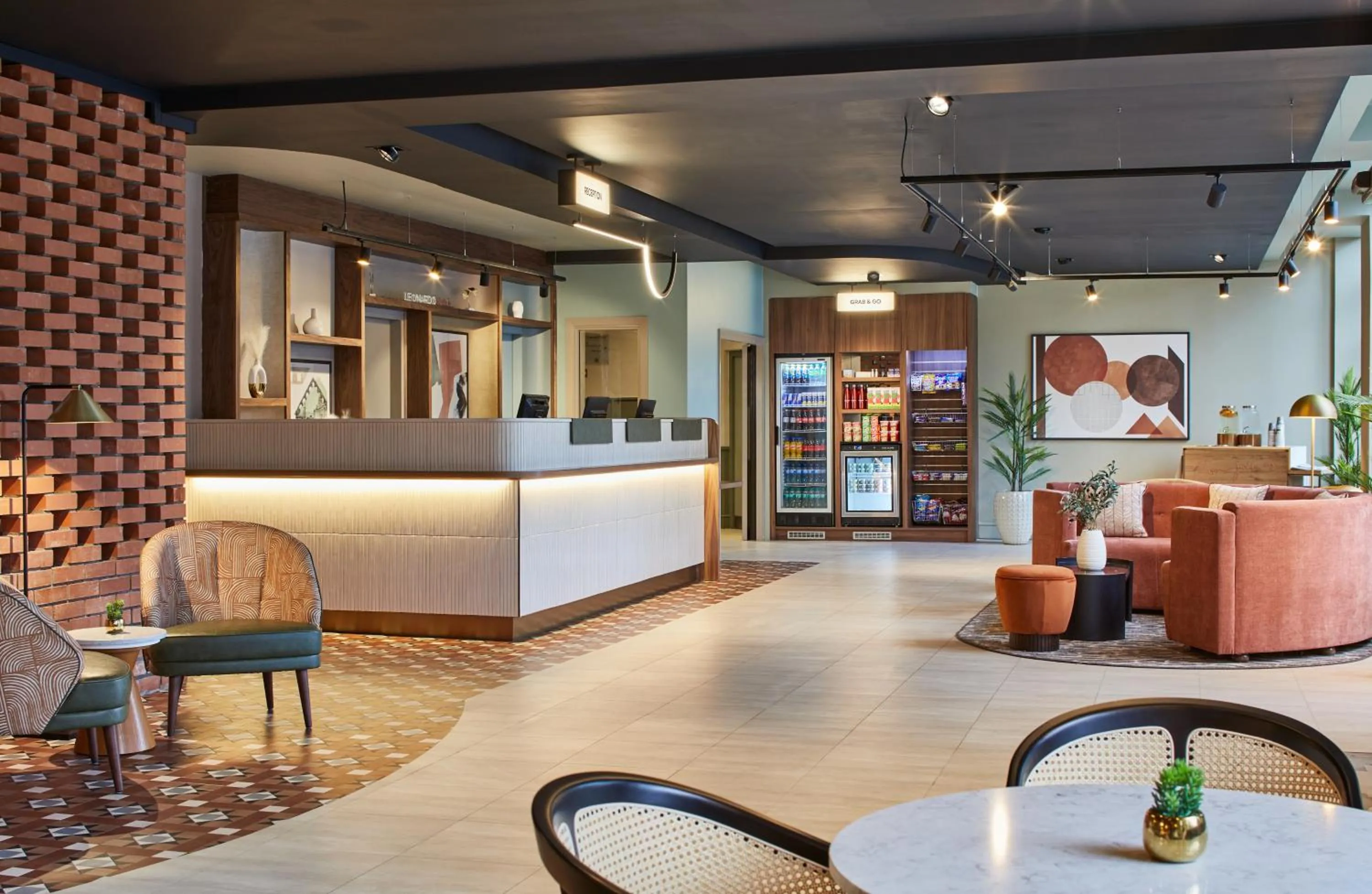 Lobby or reception in Leonardo Hotel Dublin Christchurch