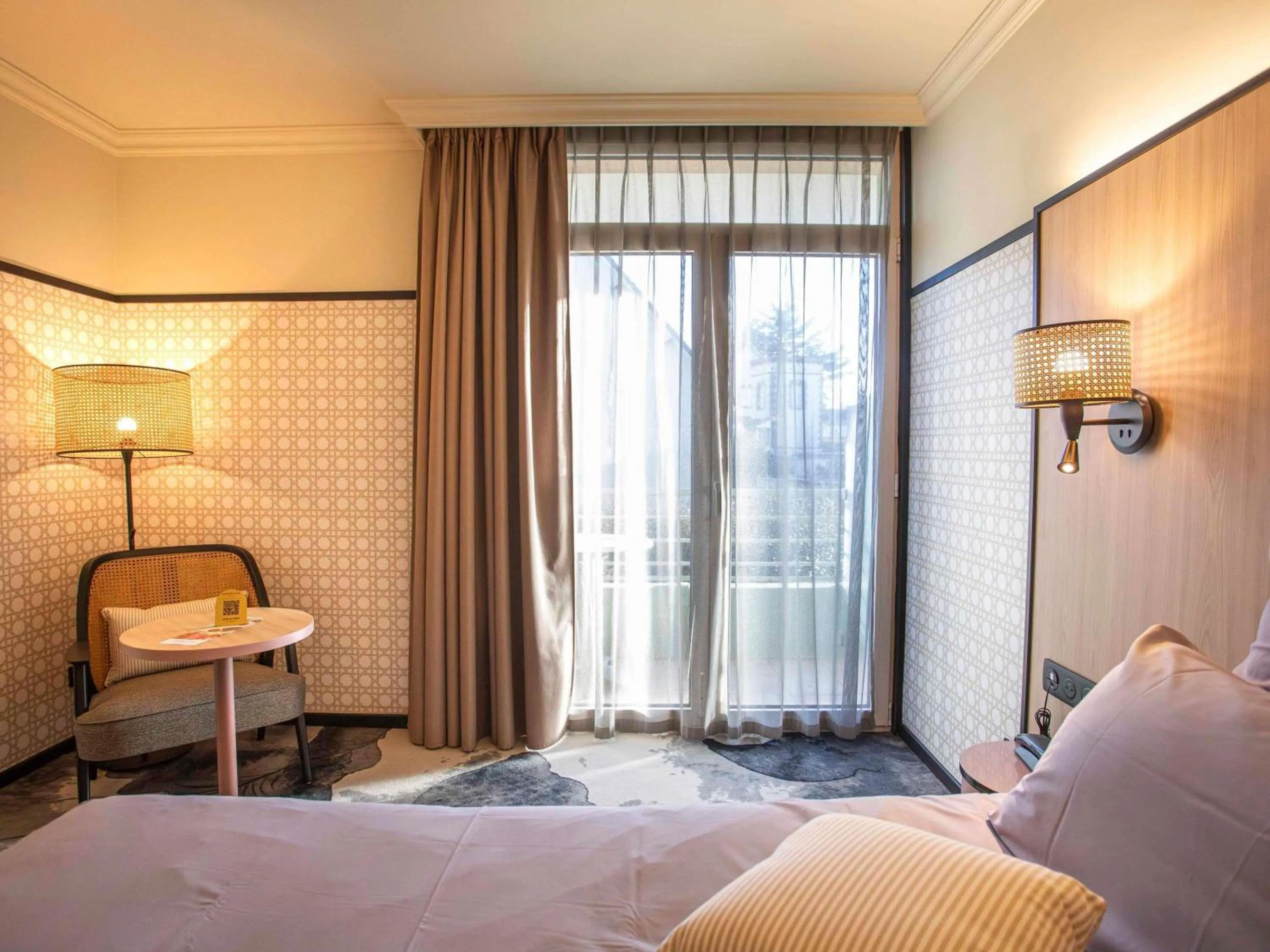 Bedroom, Bed in Mercure Granville Le Grand Large